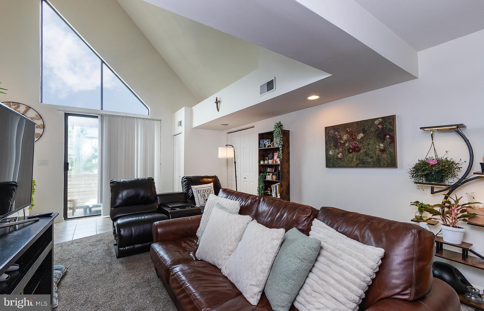 CHERRINGTON - Residential Lease