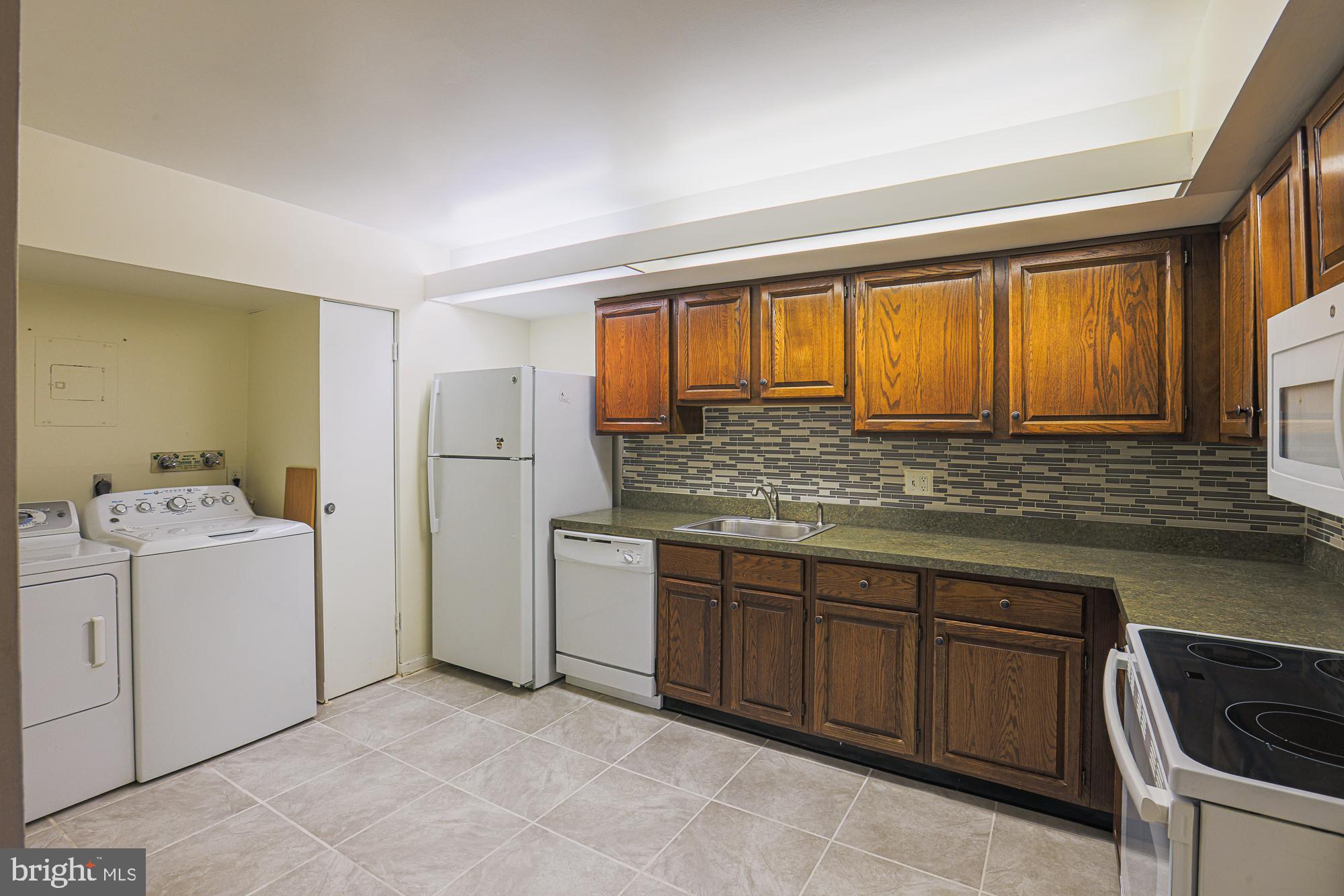 STEVENSON VILLAGE CONDO - Residential