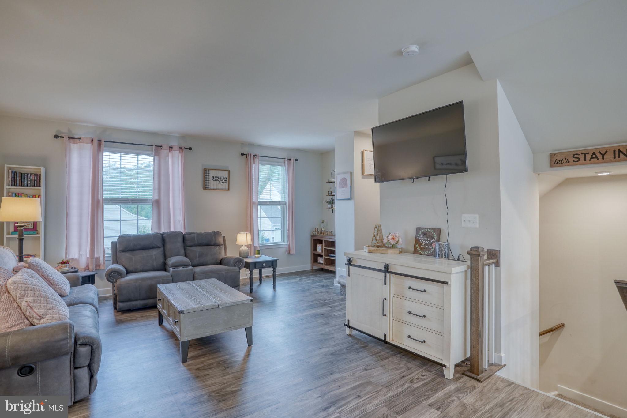 WHITEWOOD VILLAGE - Residential