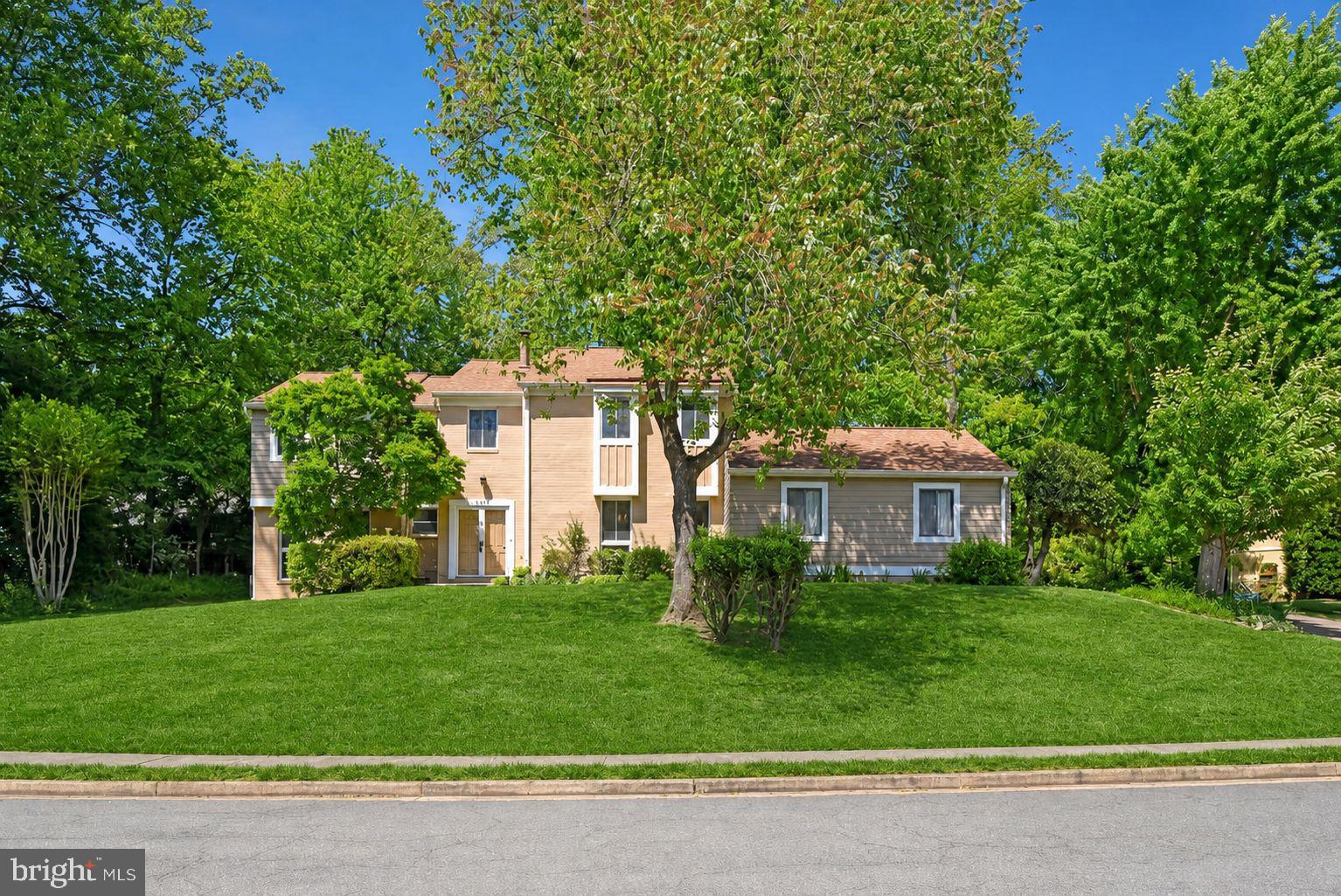 FOX MILL WOODS - Residential