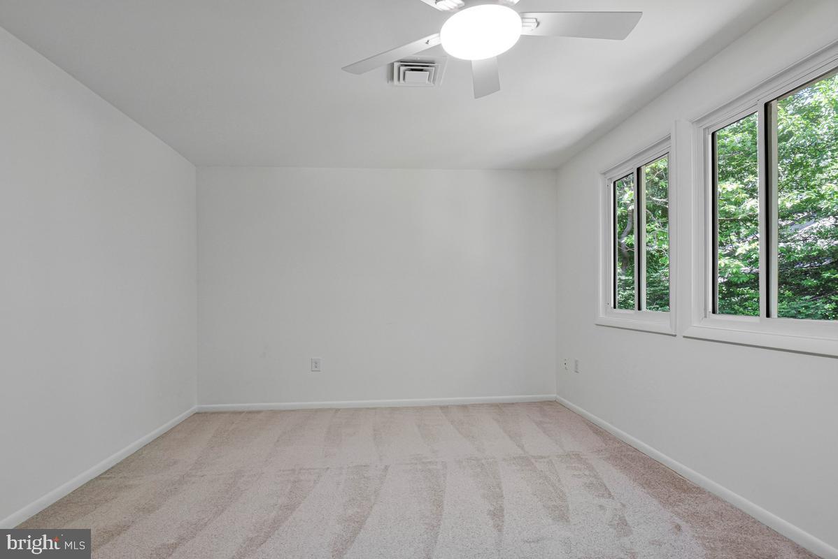 FOX MILL WOODS - Residential