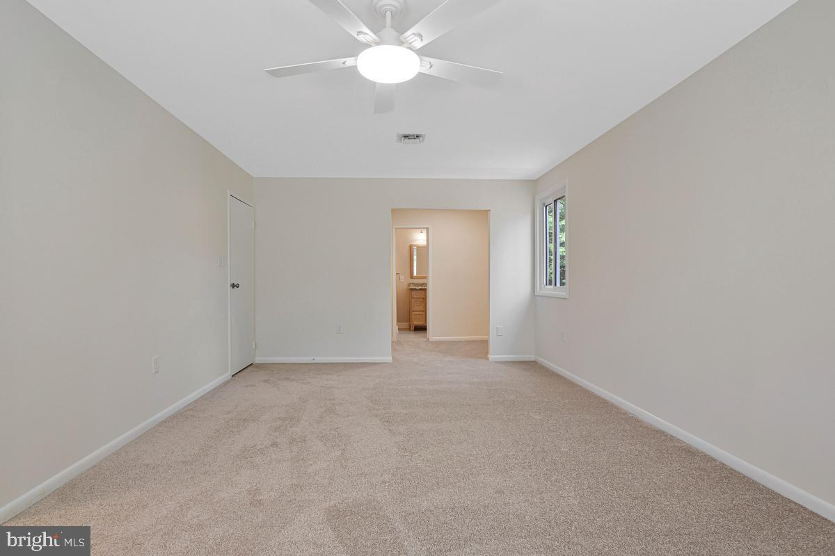 FOX MILL WOODS - Residential