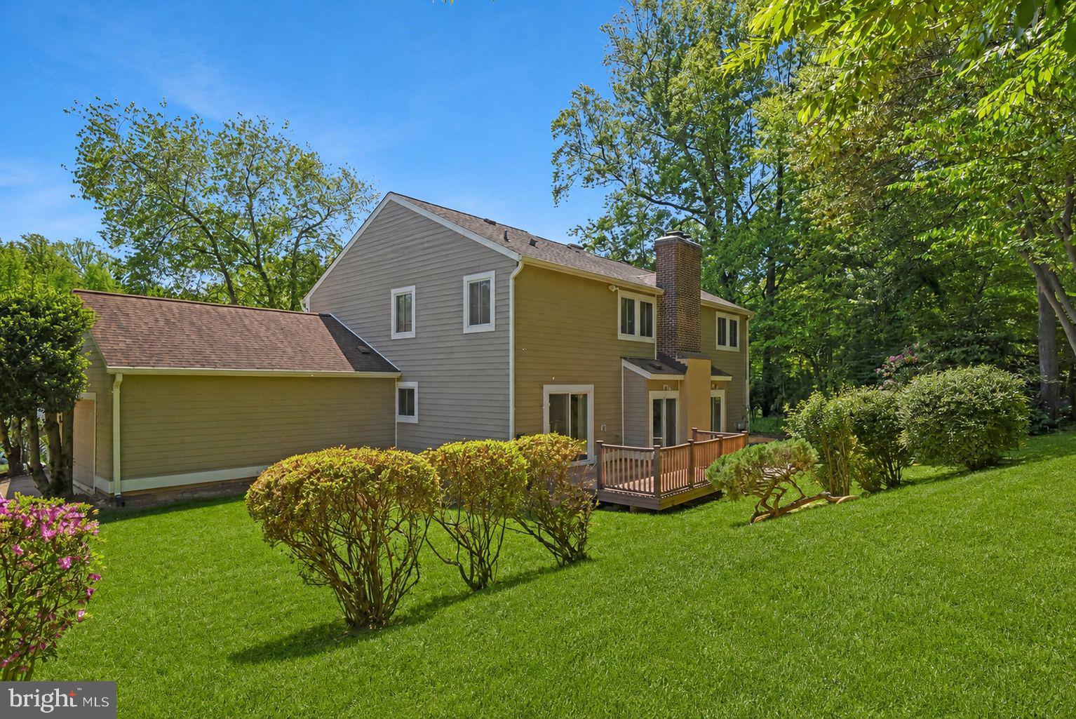 FOX MILL WOODS - Residential