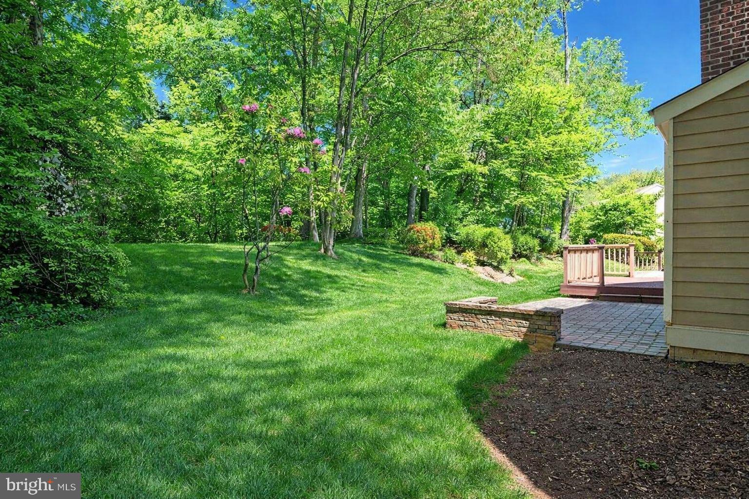 FOX MILL WOODS - Residential