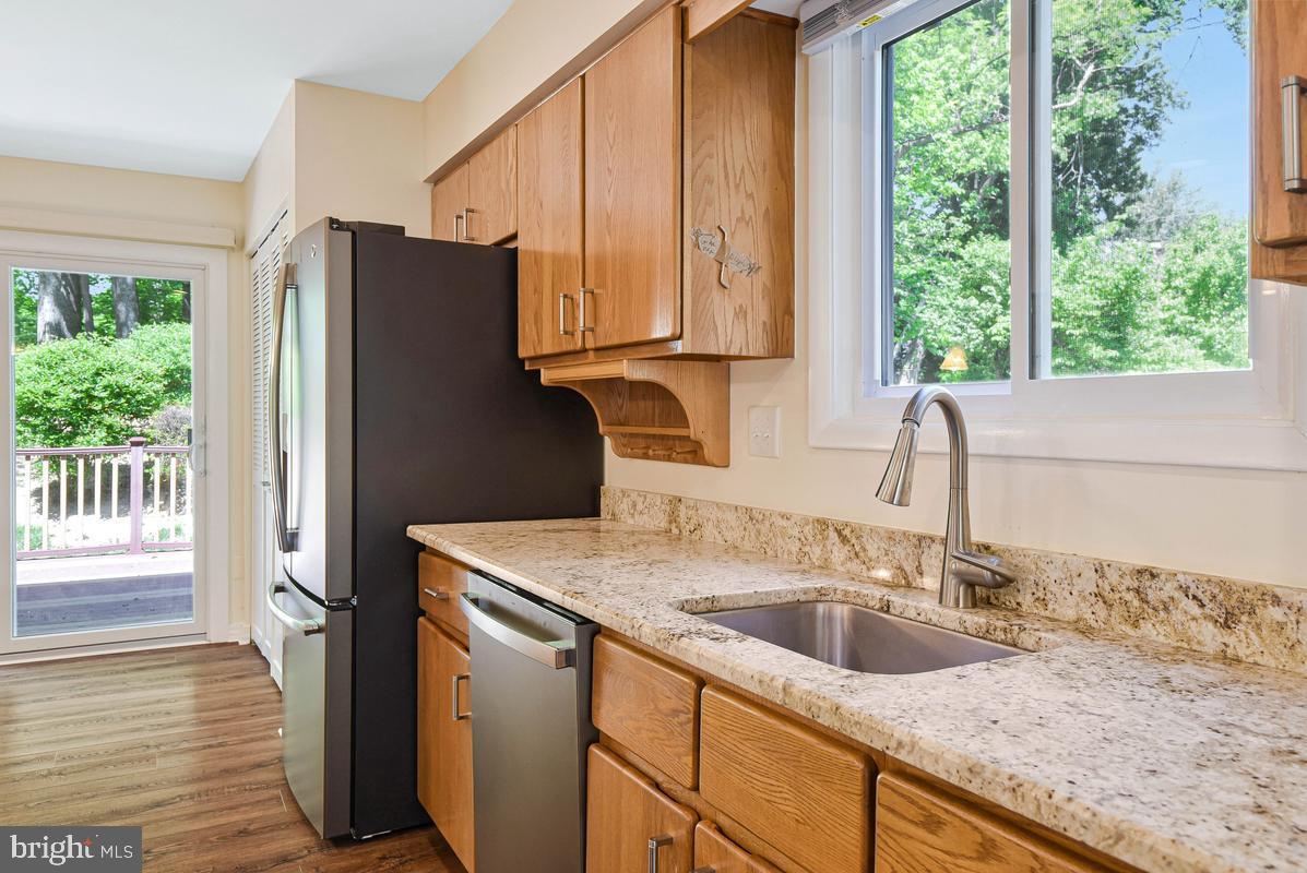 FOX MILL WOODS - Residential