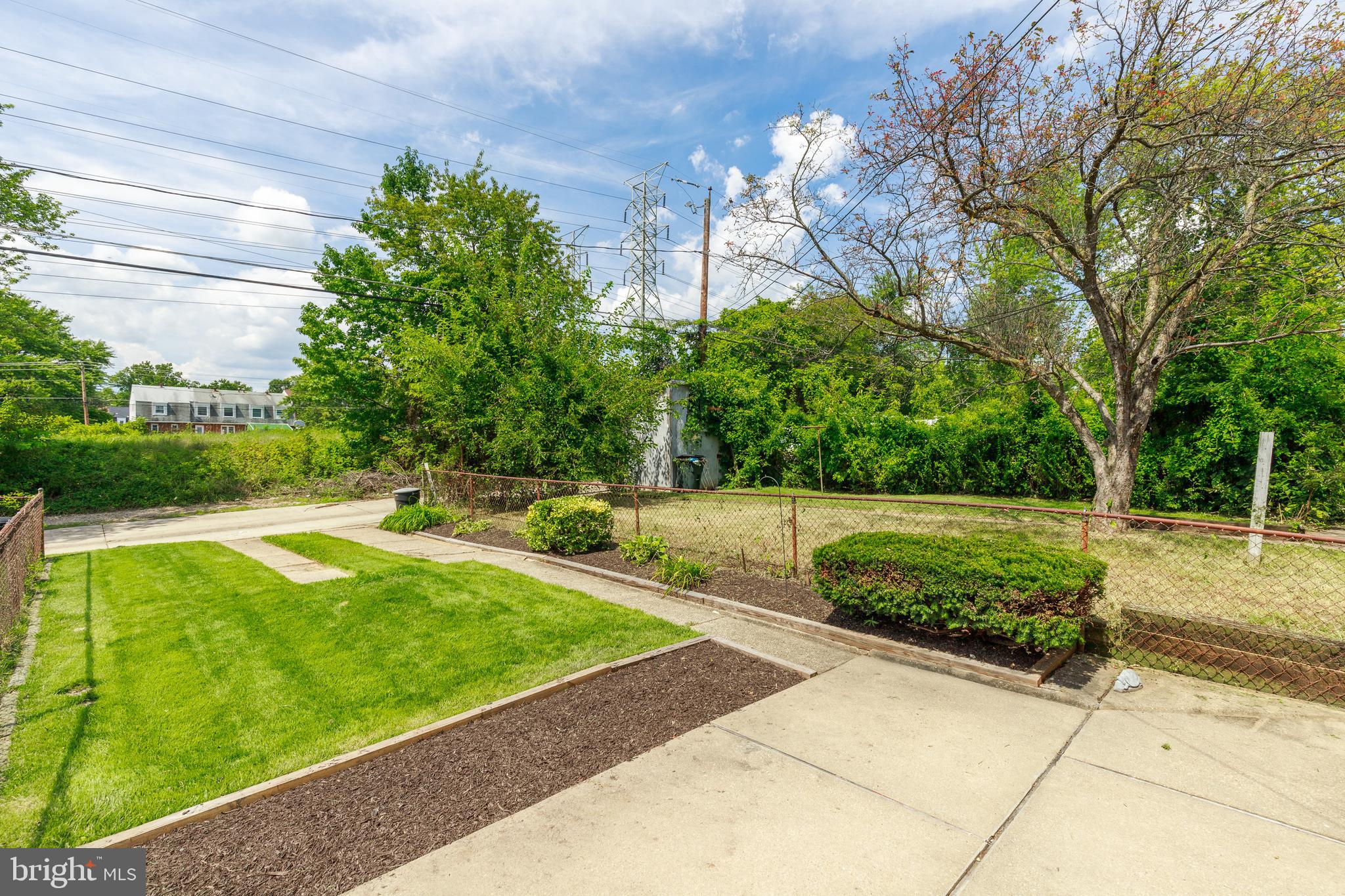 HOLLAND HILL - Residential