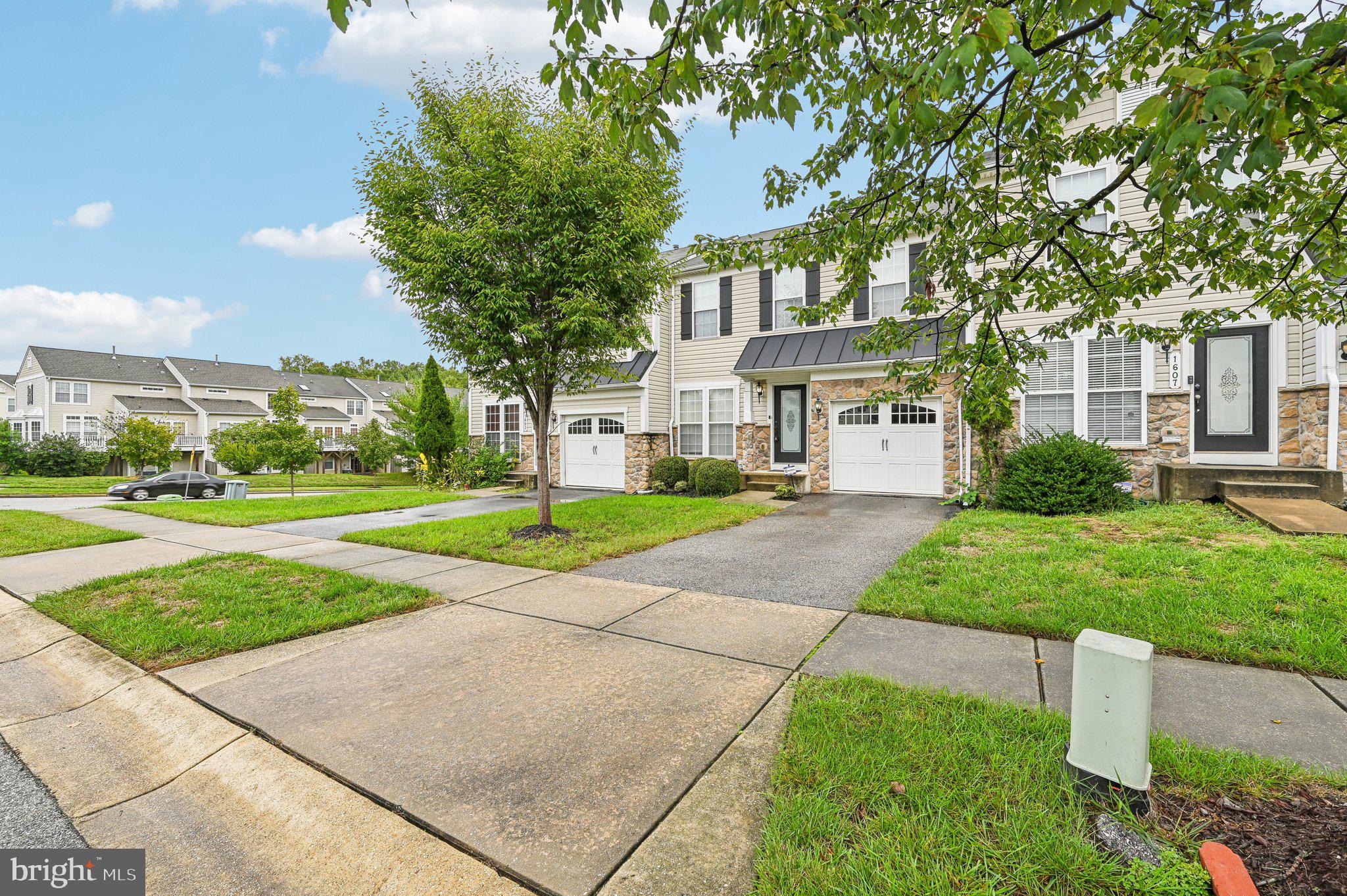 VILLAGES OF DORCHESTER - Residential