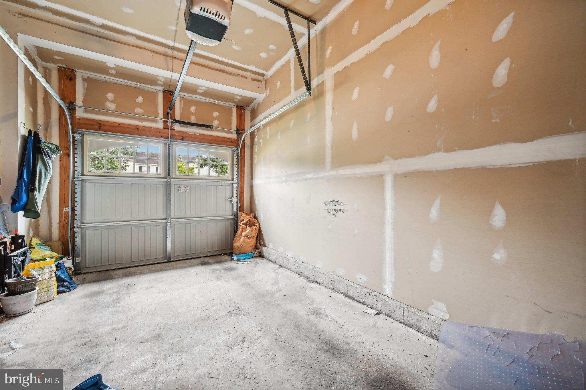 VILLAGES OF DORCHESTER - Residential