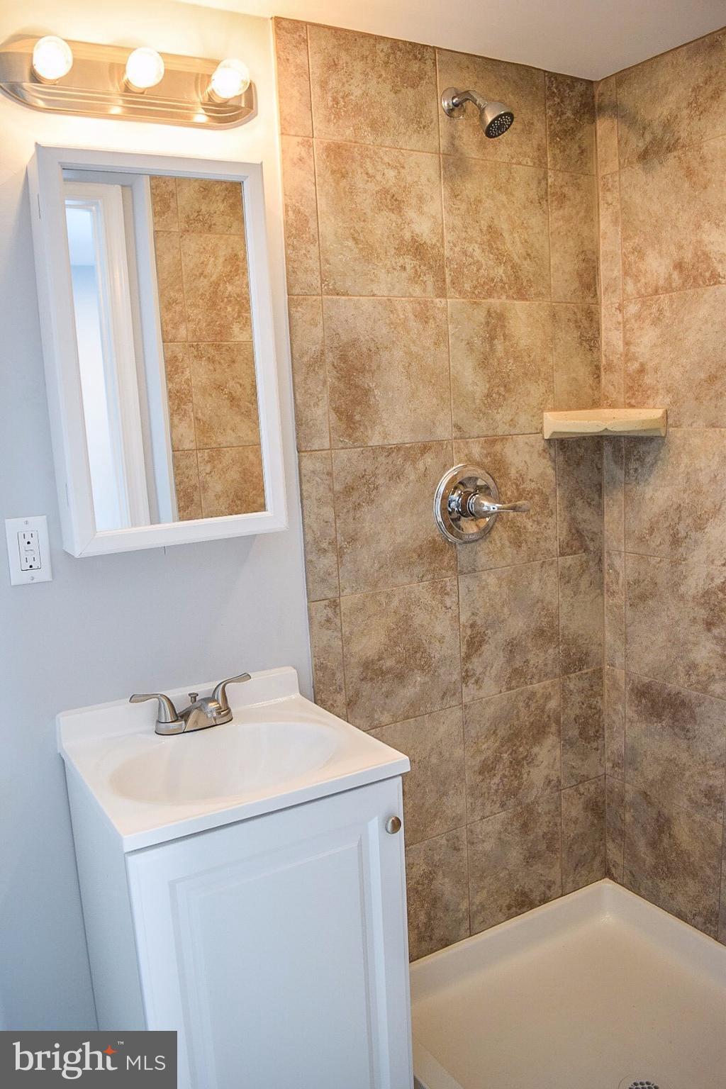 BELLE GROVE - Residential