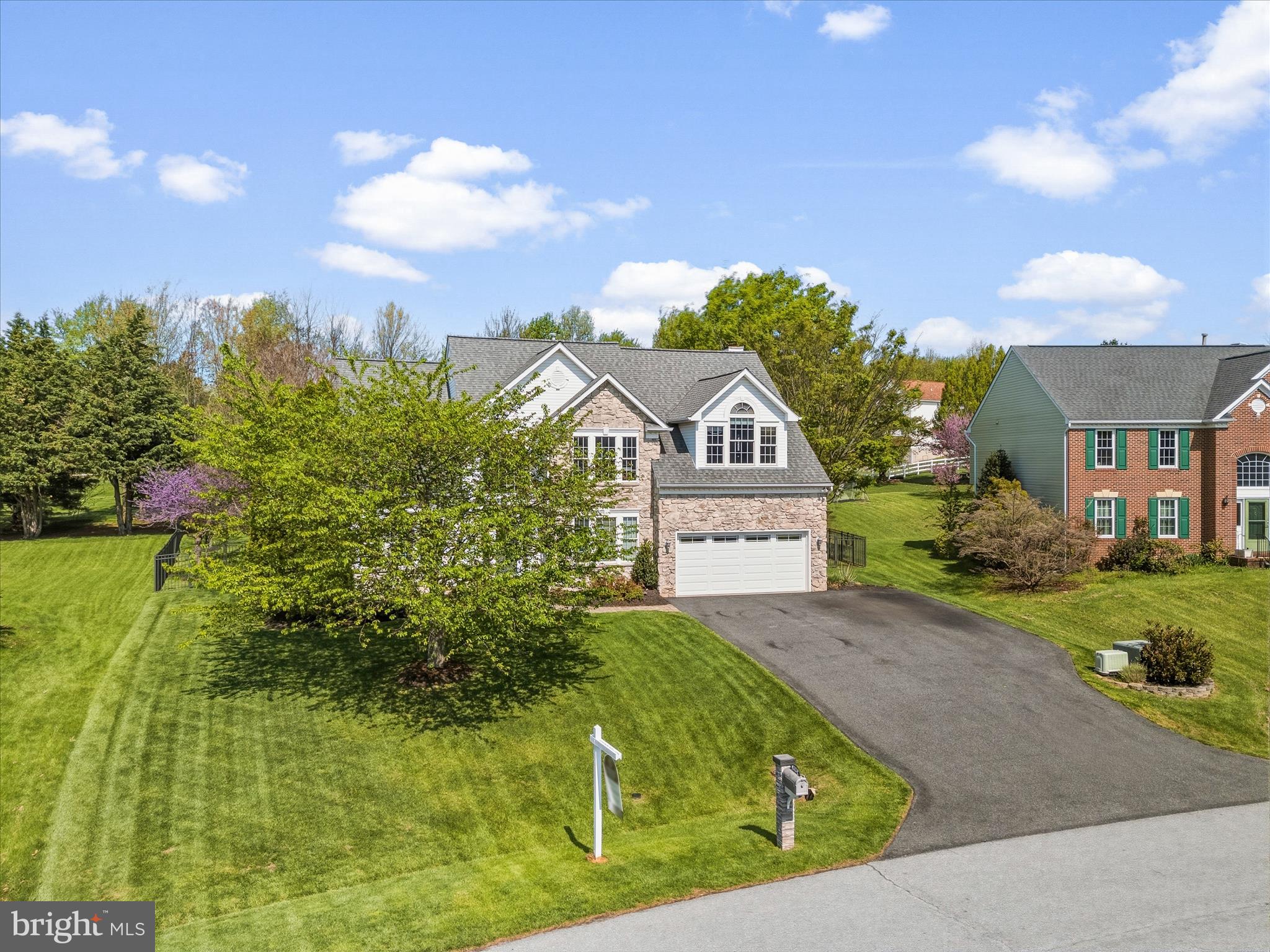 MANORWOOD - Residential