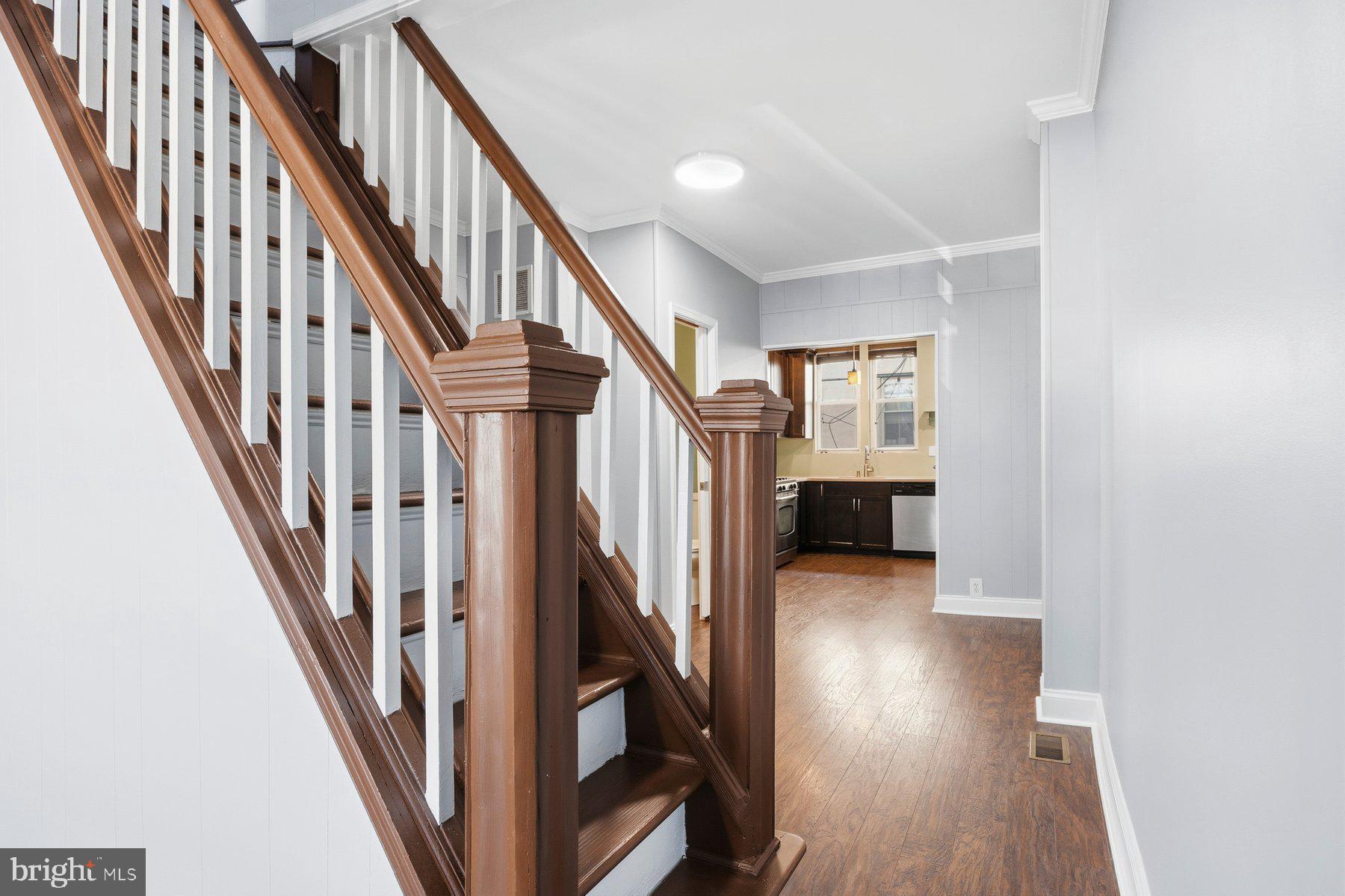 LOCUST POINT - Residential