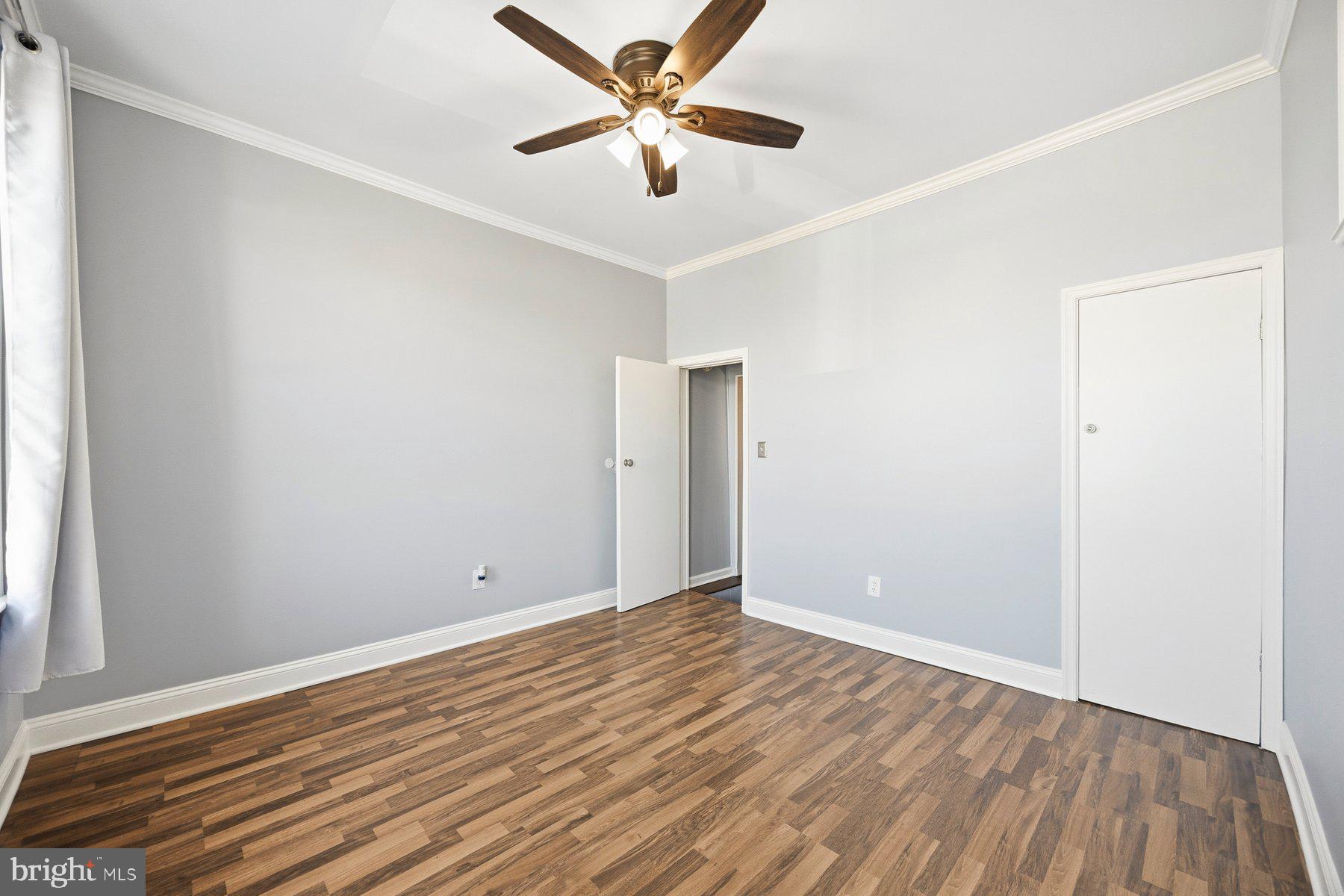 LOCUST POINT - Residential