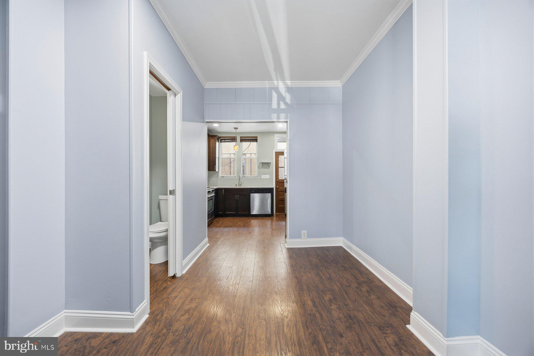 LOCUST POINT - Residential