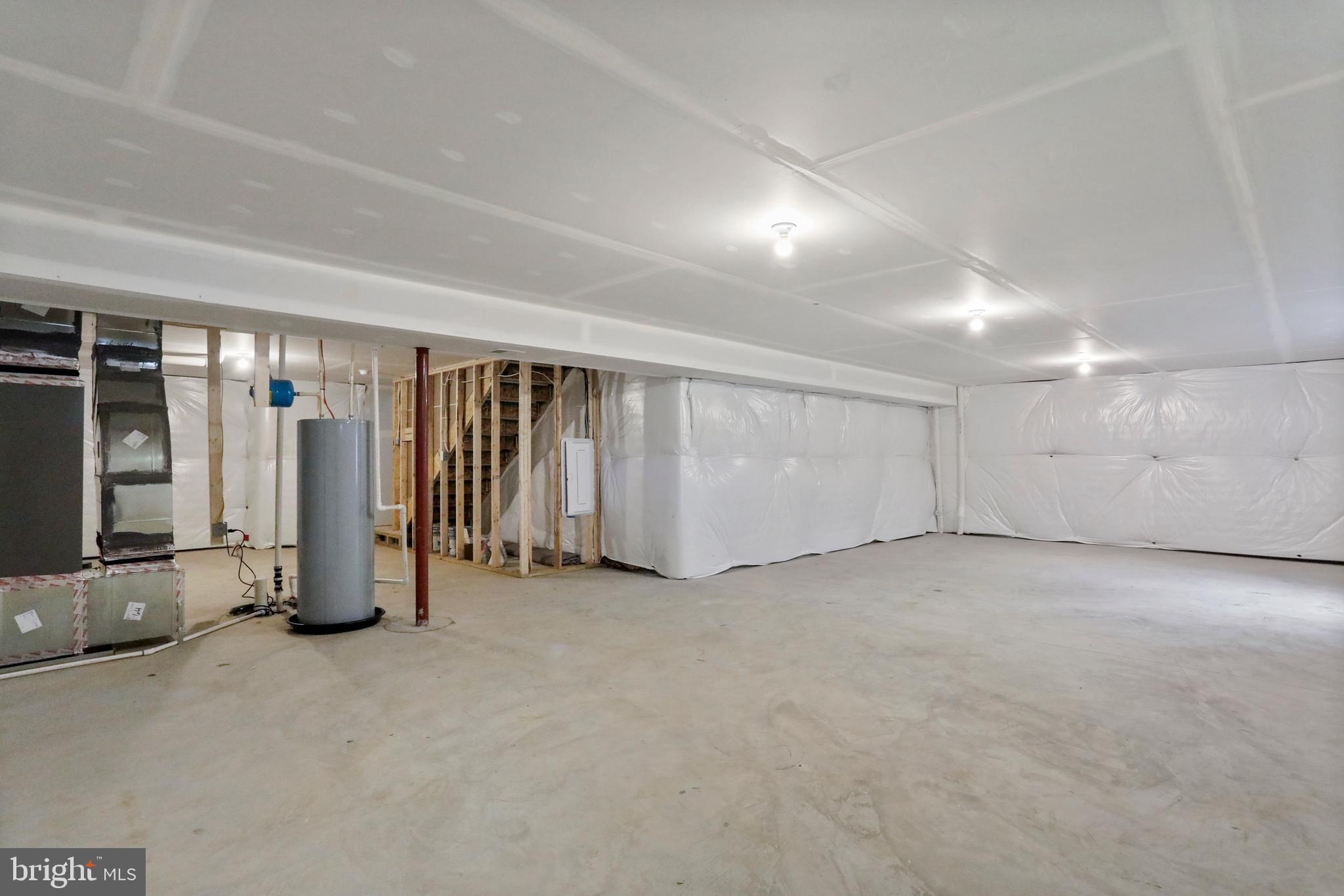 OVERLOOK AT RIVERSIDE - Residential Lease