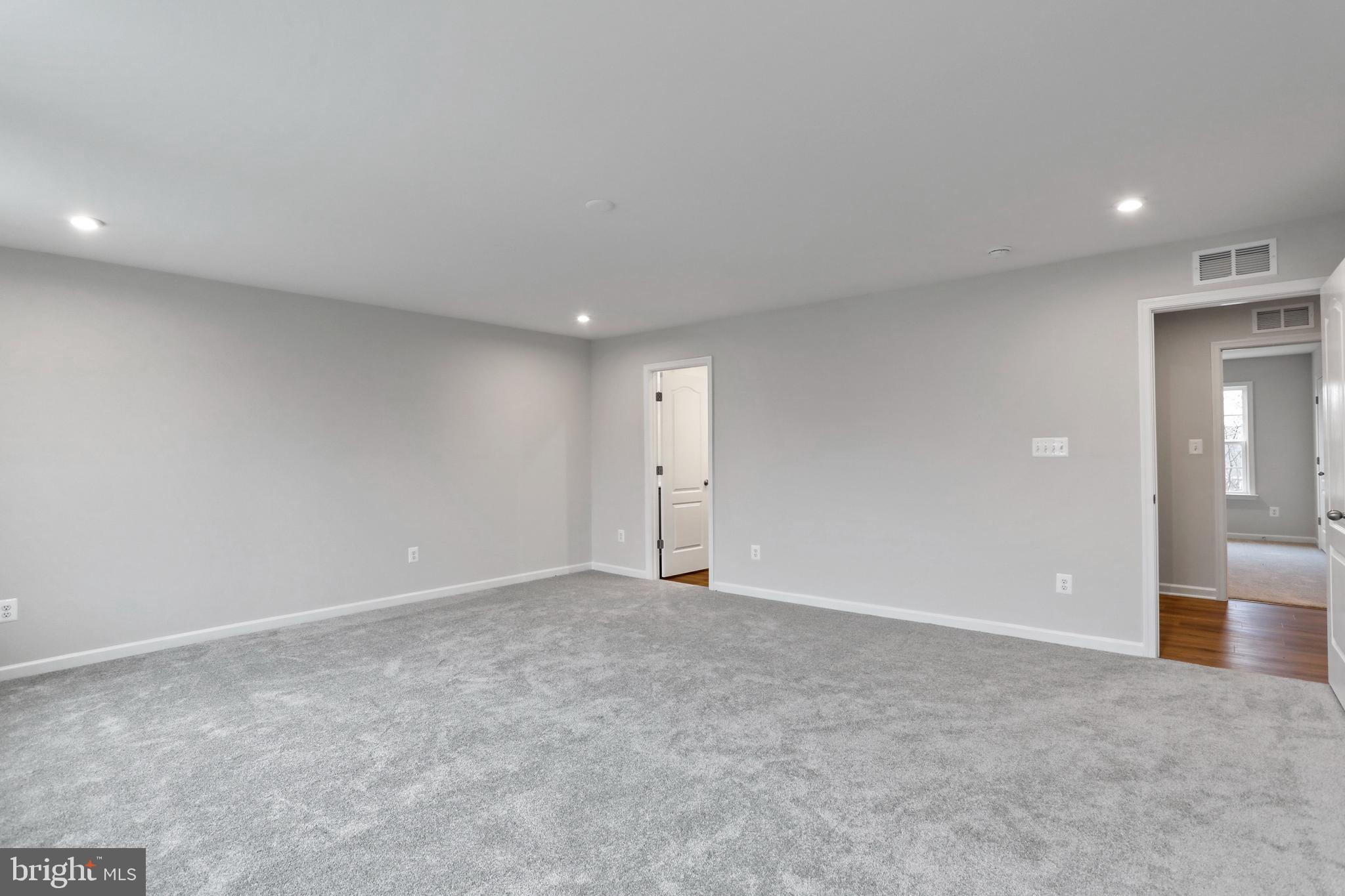 OVERLOOK AT RIVERSIDE - Residential Lease