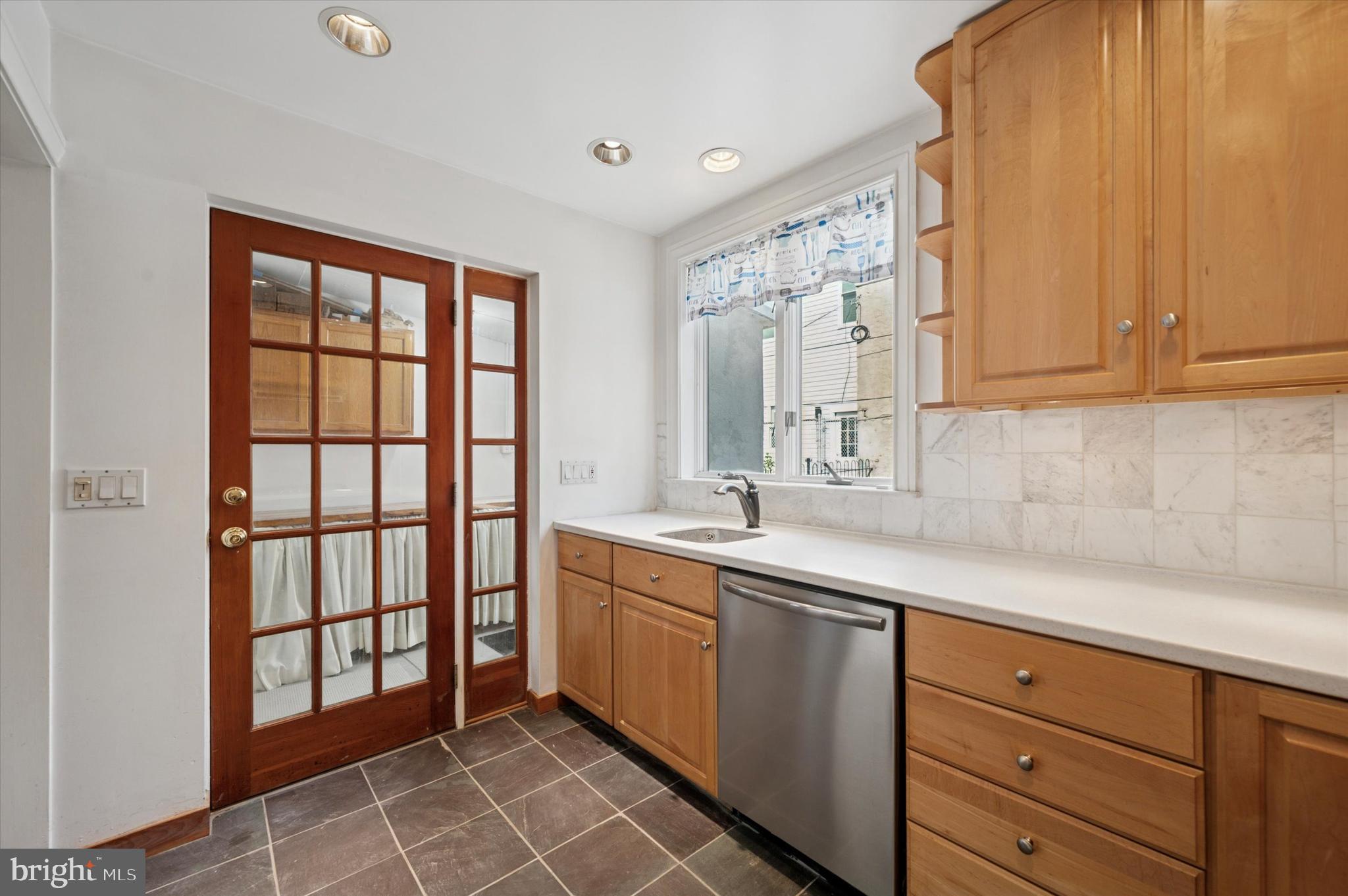 PHILADELPHIA - Residential