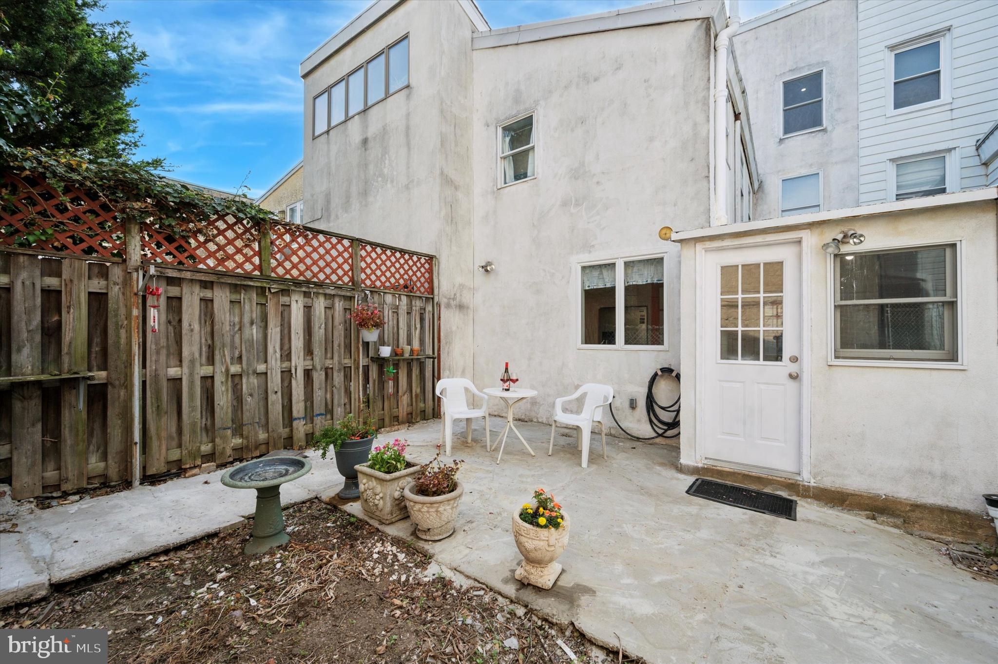 PHILADELPHIA - Residential