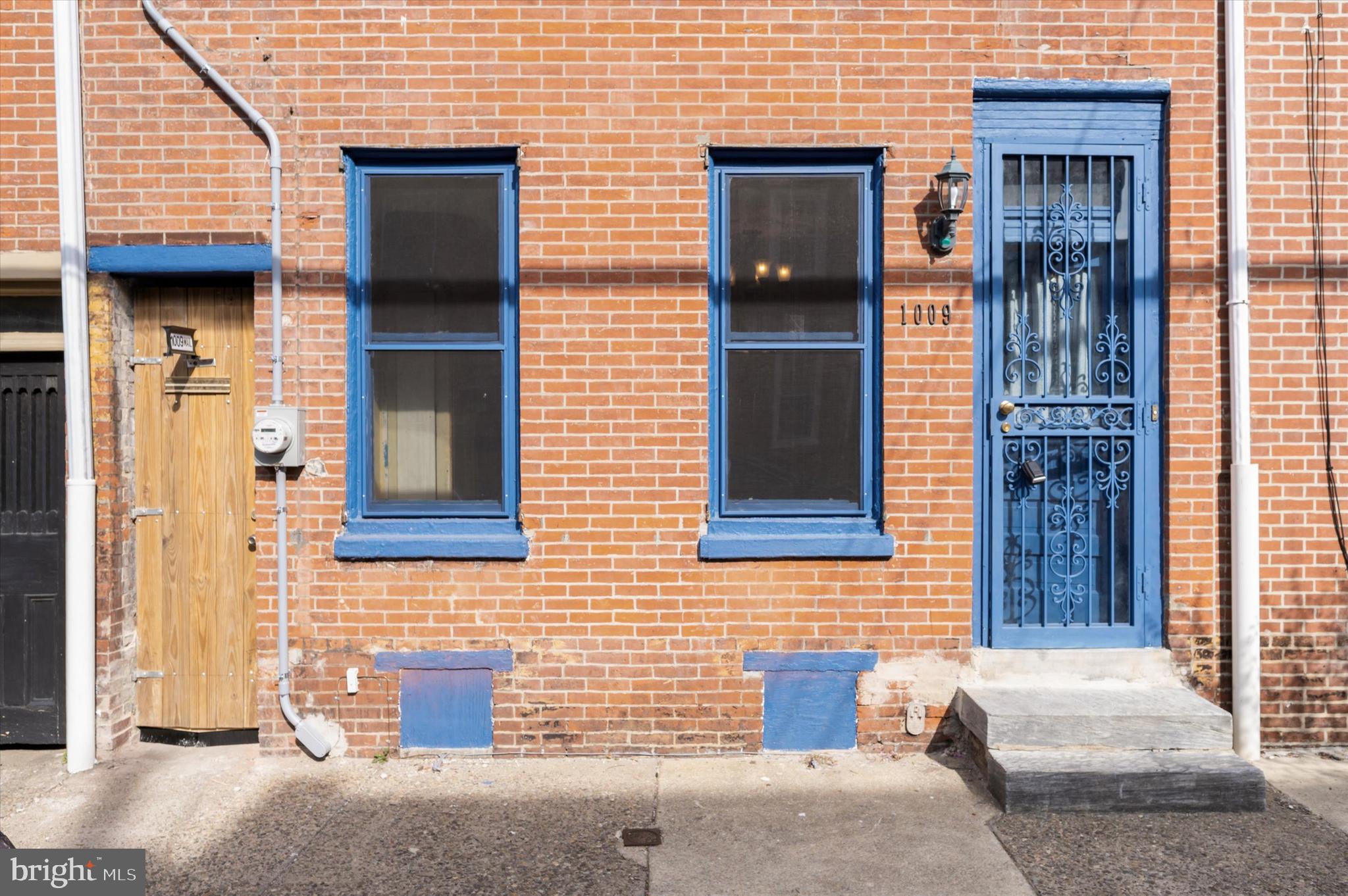 PHILADELPHIA - Residential