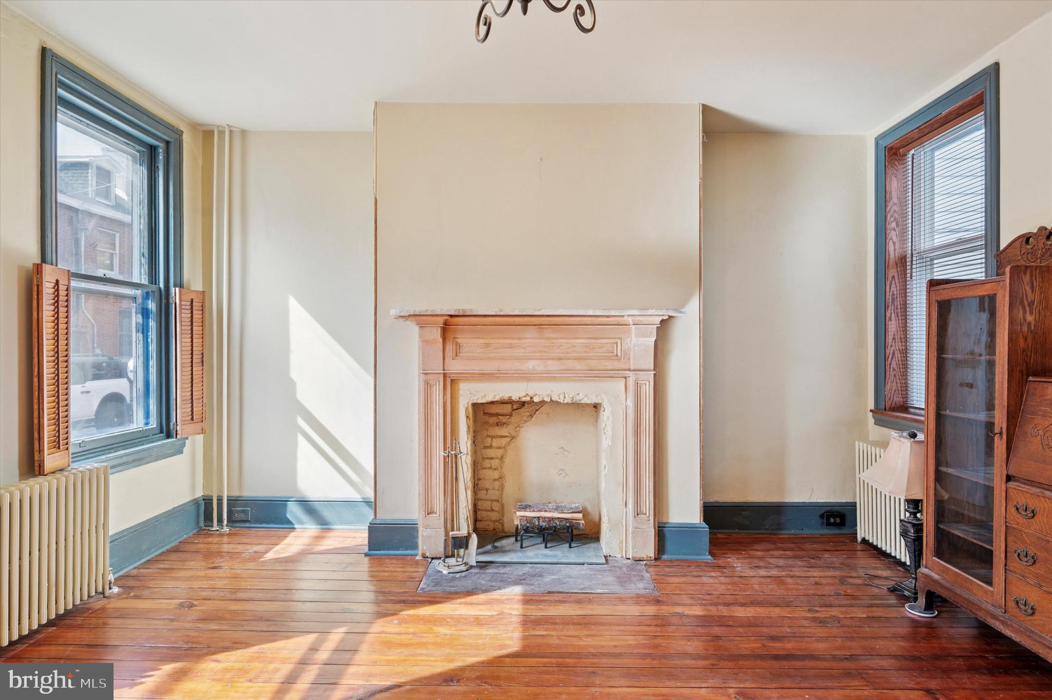 PHILADELPHIA - Residential