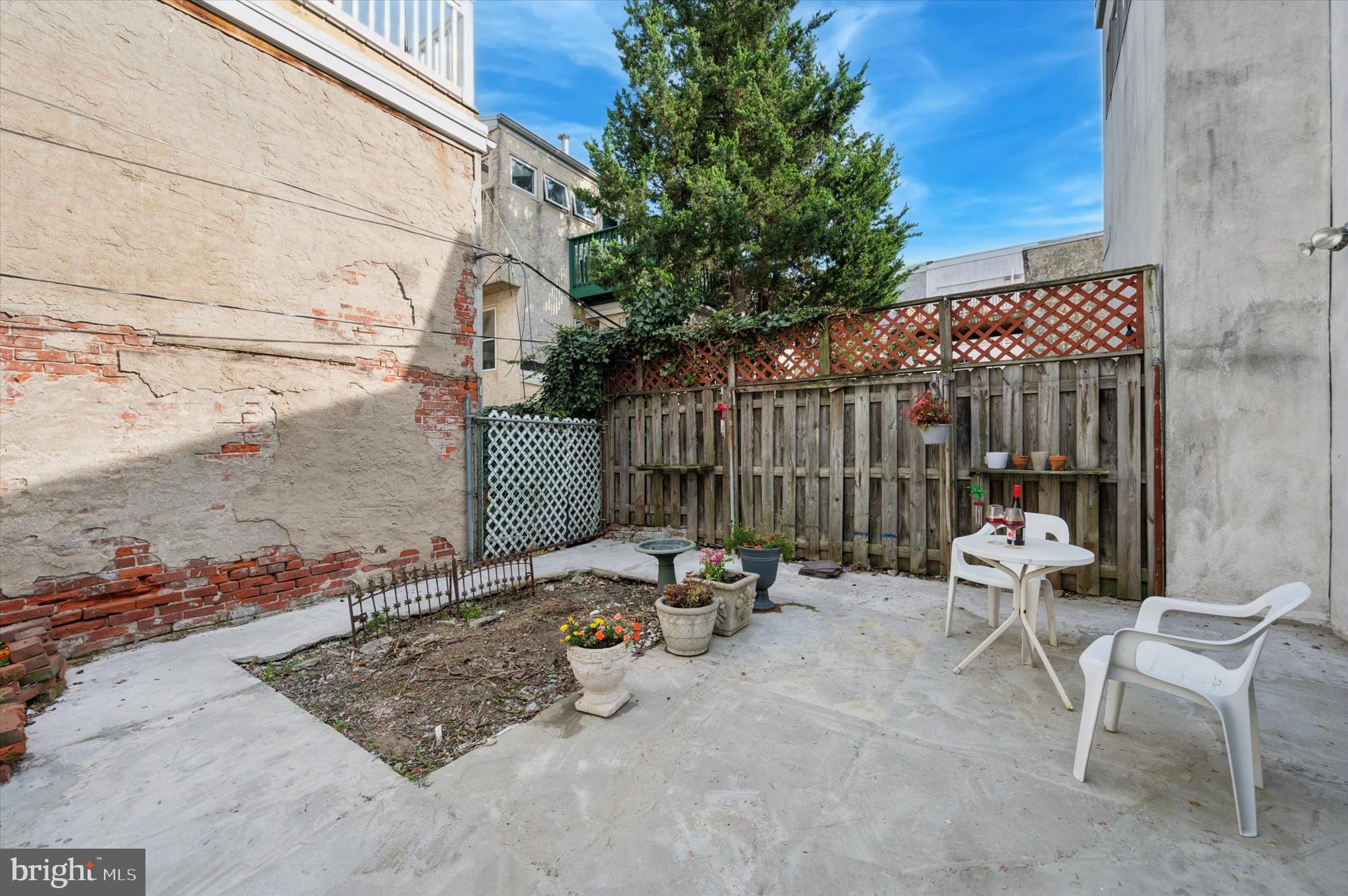 PHILADELPHIA - Residential