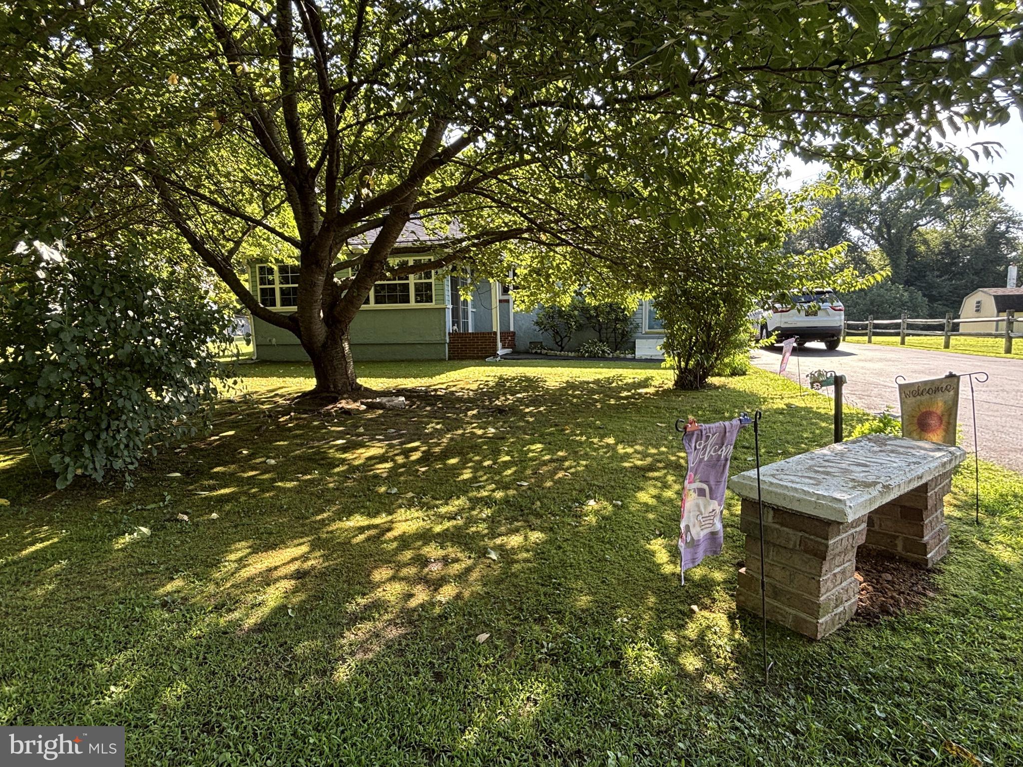 7 PINE TREE LANE
