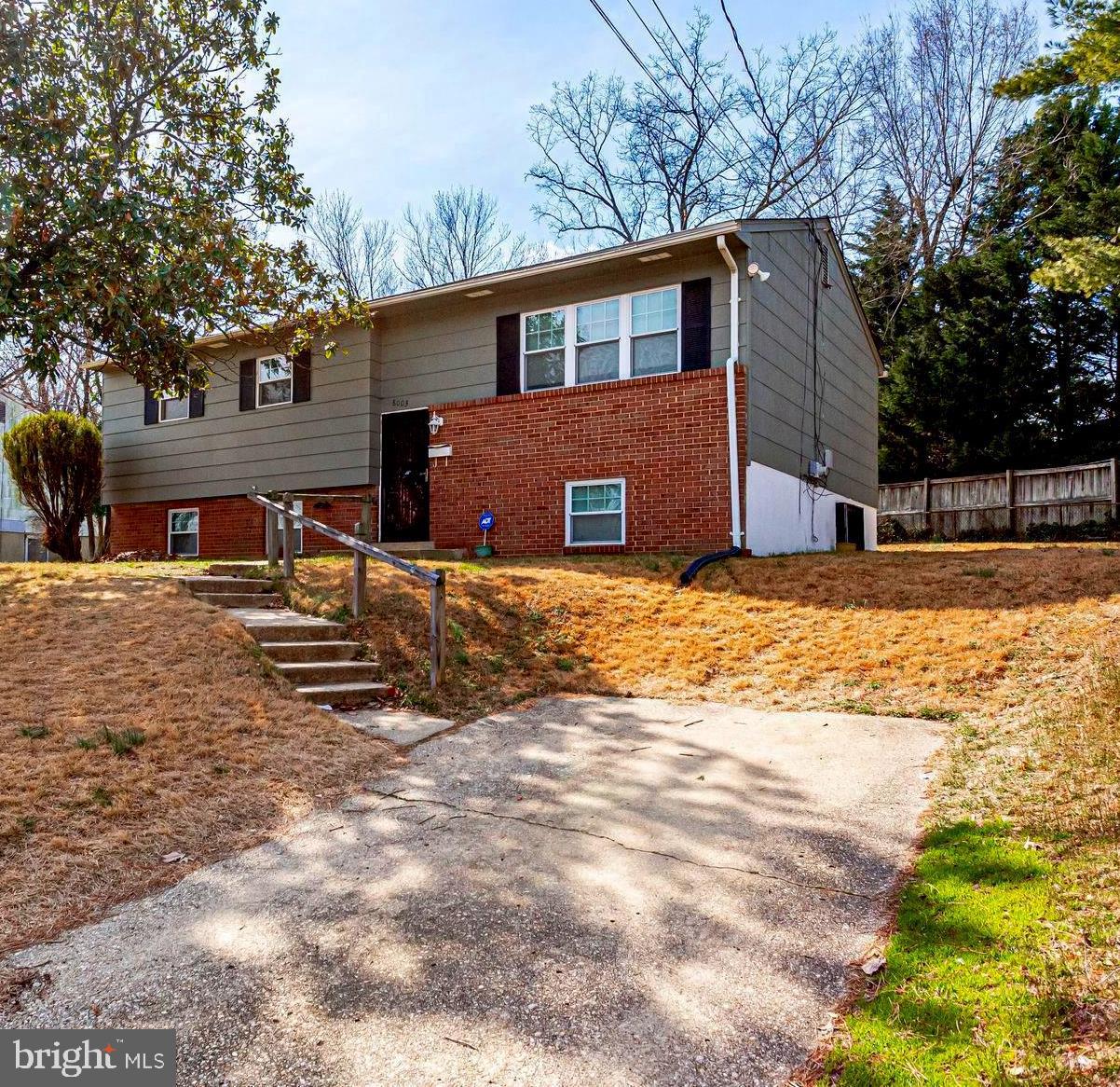 BROOKE MANOR - Residential