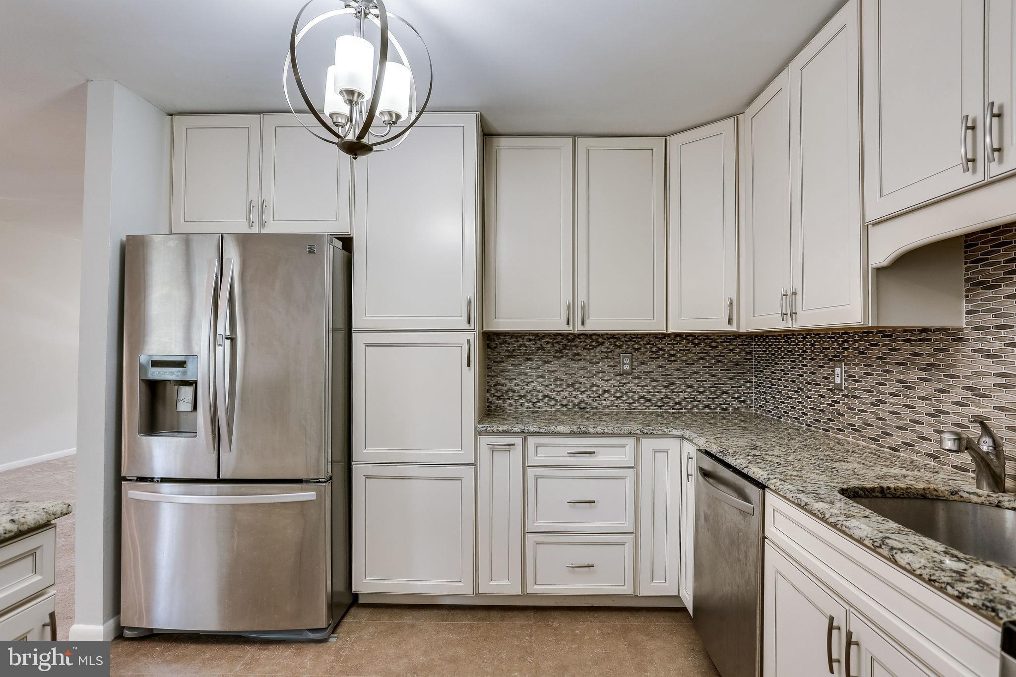 BROOKE MANOR - Residential