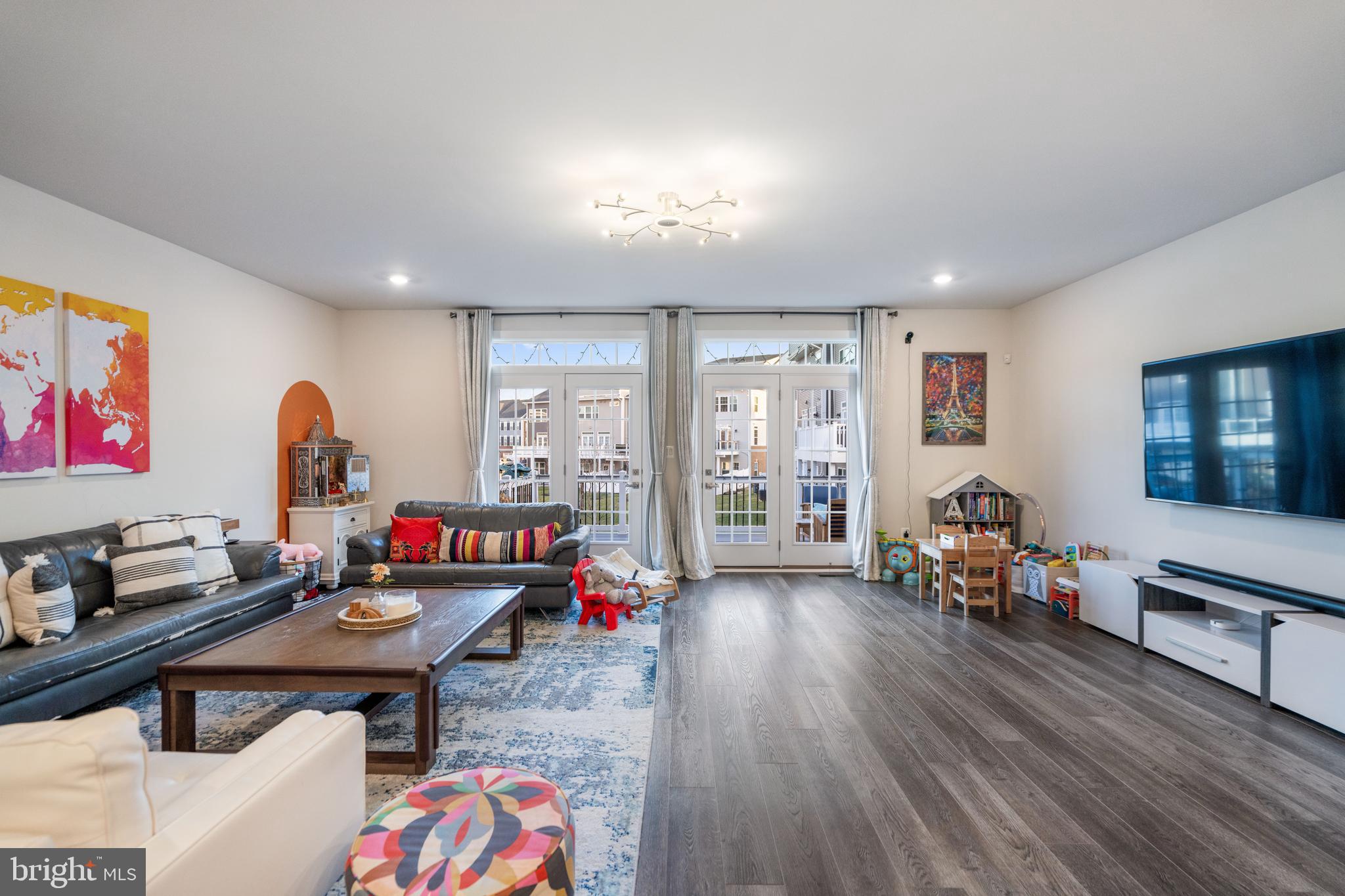 ARCOLA - Residential Lease