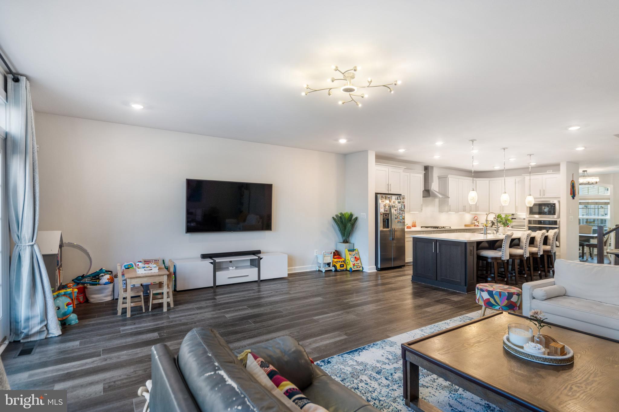 ARCOLA - Residential Lease