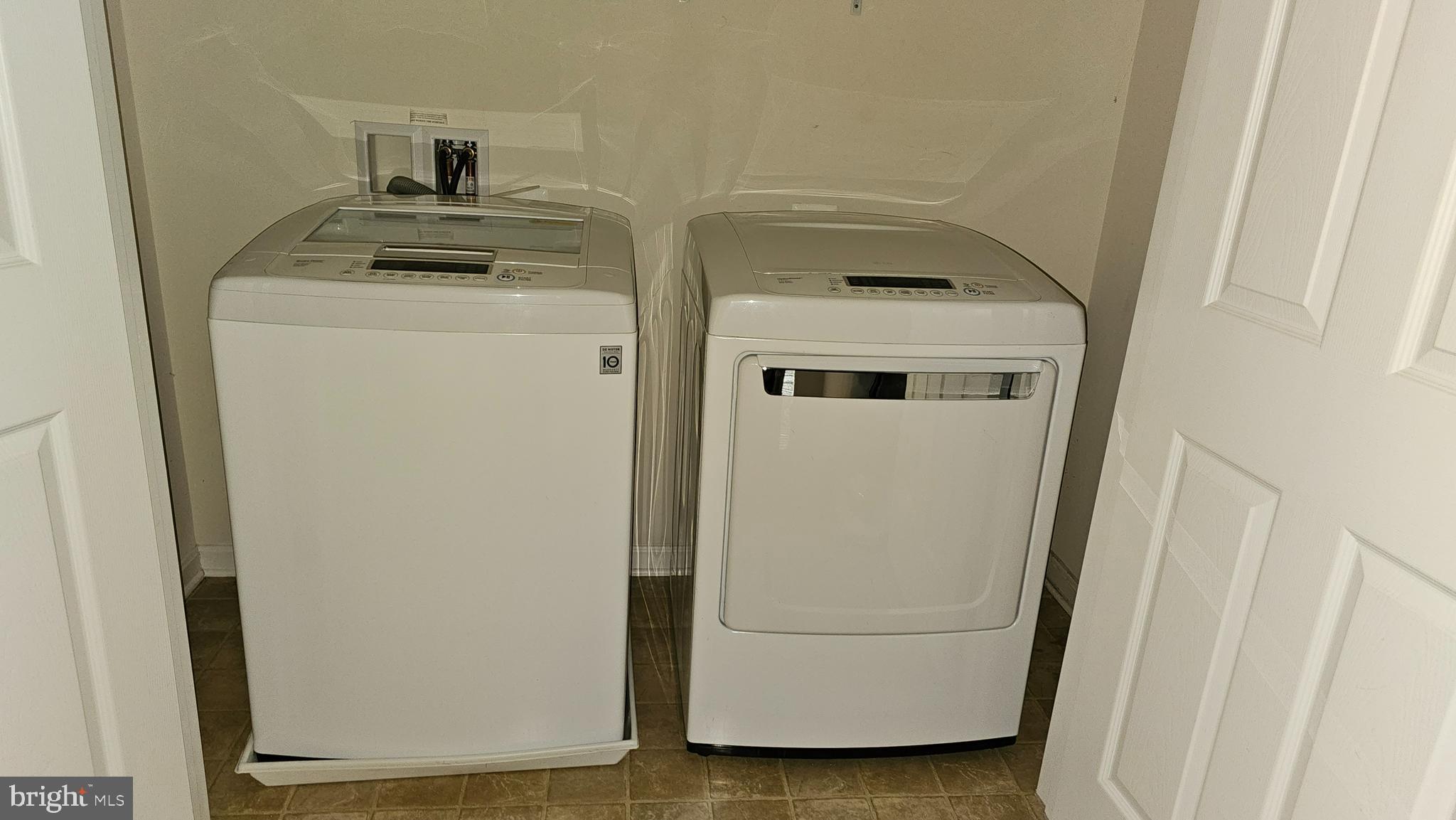 LEE SQUARE - Residential Lease