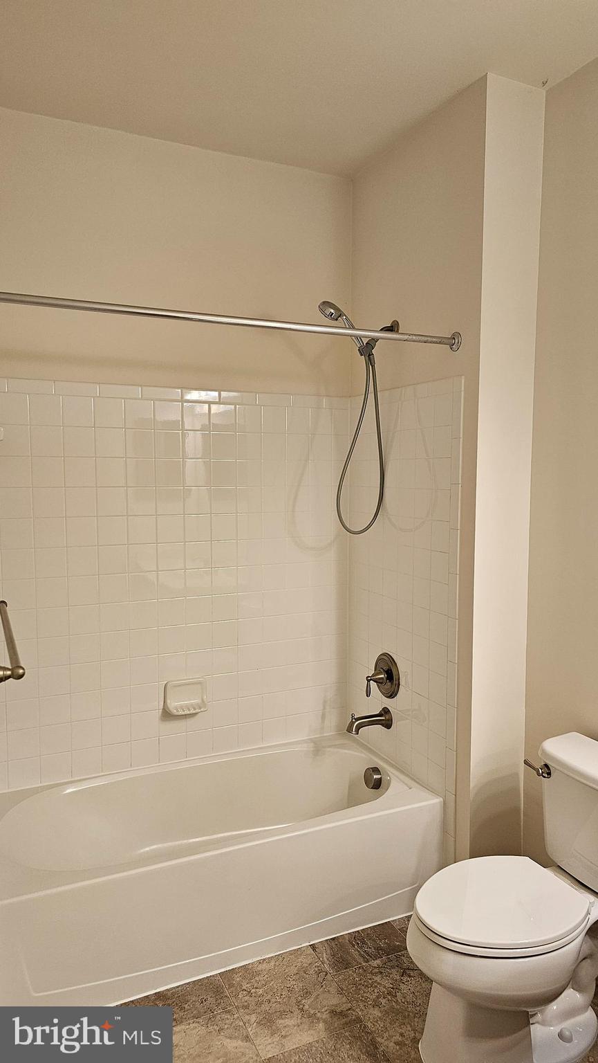 LEE SQUARE - Residential Lease