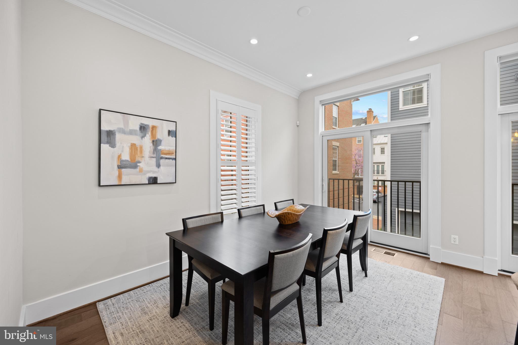 THE TOWNS AT ABINGDON PLACE - Residential