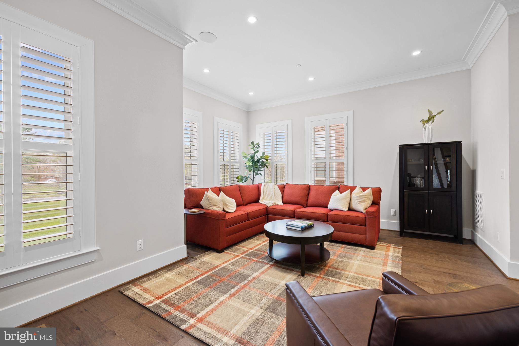 THE TOWNS AT ABINGDON PLACE - Residential