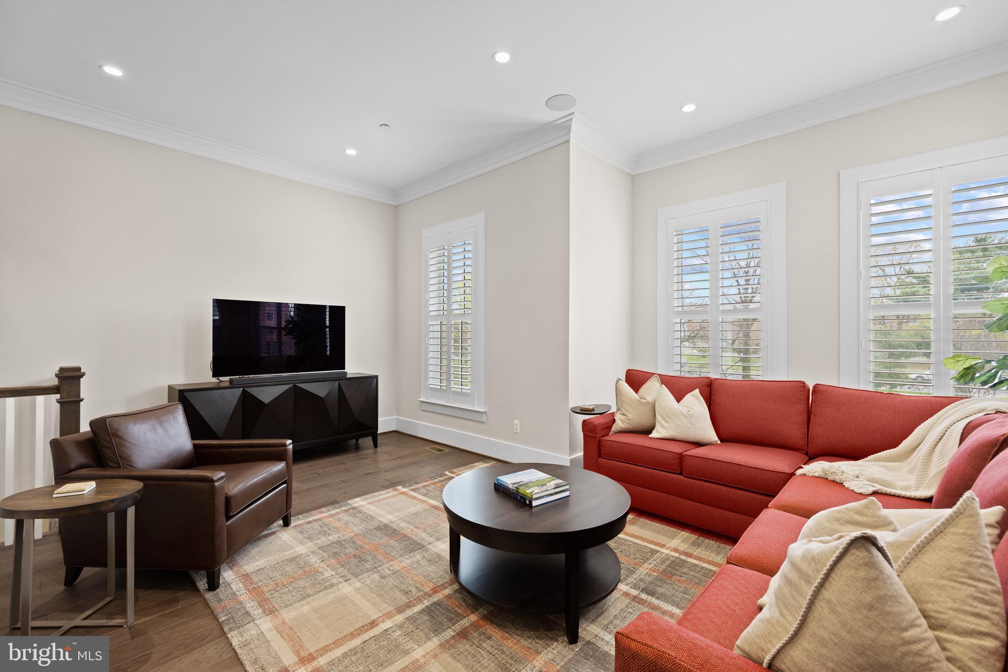 THE TOWNS AT ABINGDON PLACE - Residential