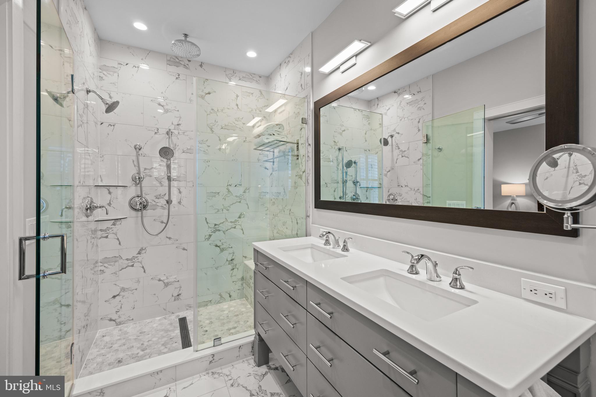 THE TOWNS AT ABINGDON PLACE - Residential