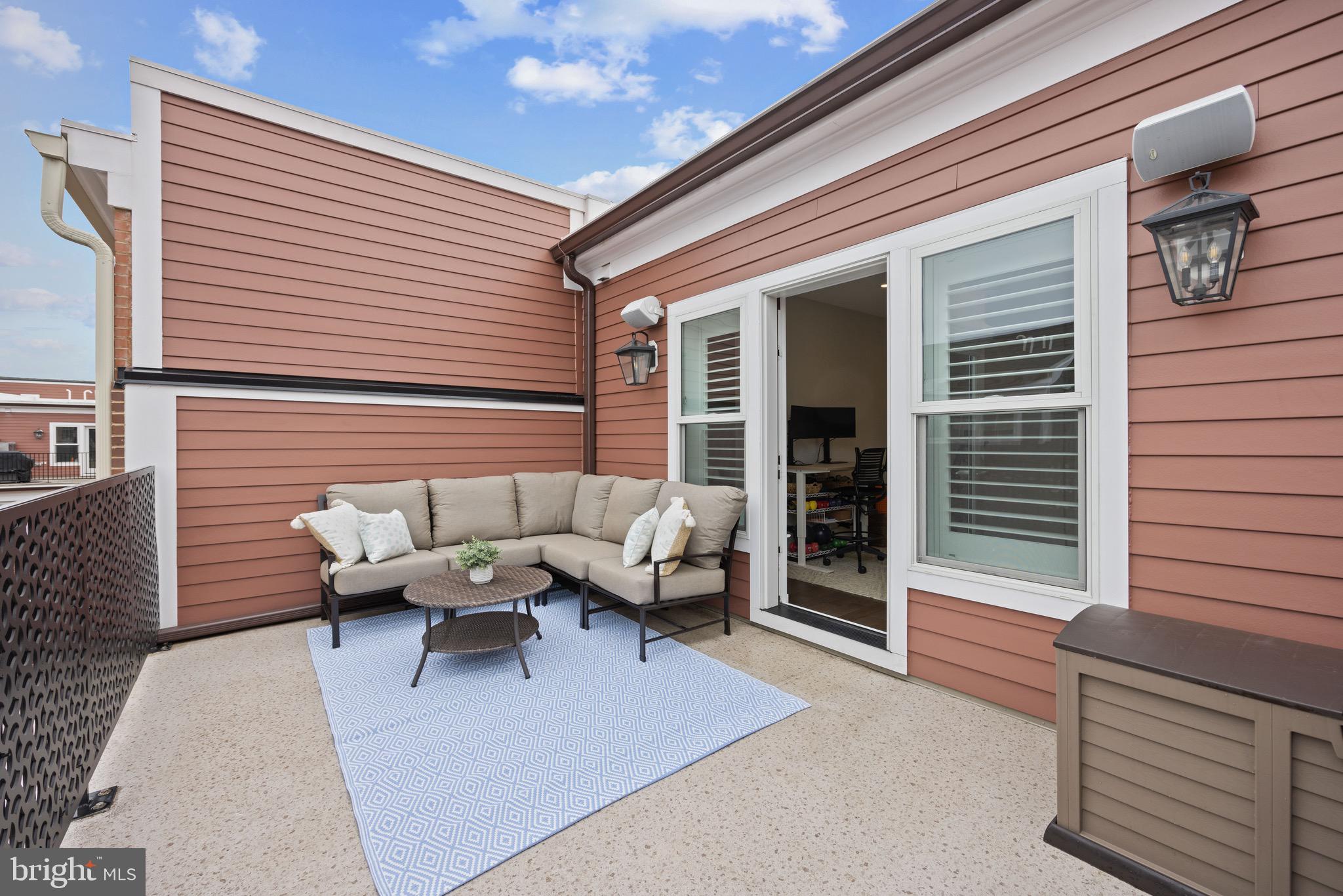 THE TOWNS AT ABINGDON PLACE - Residential