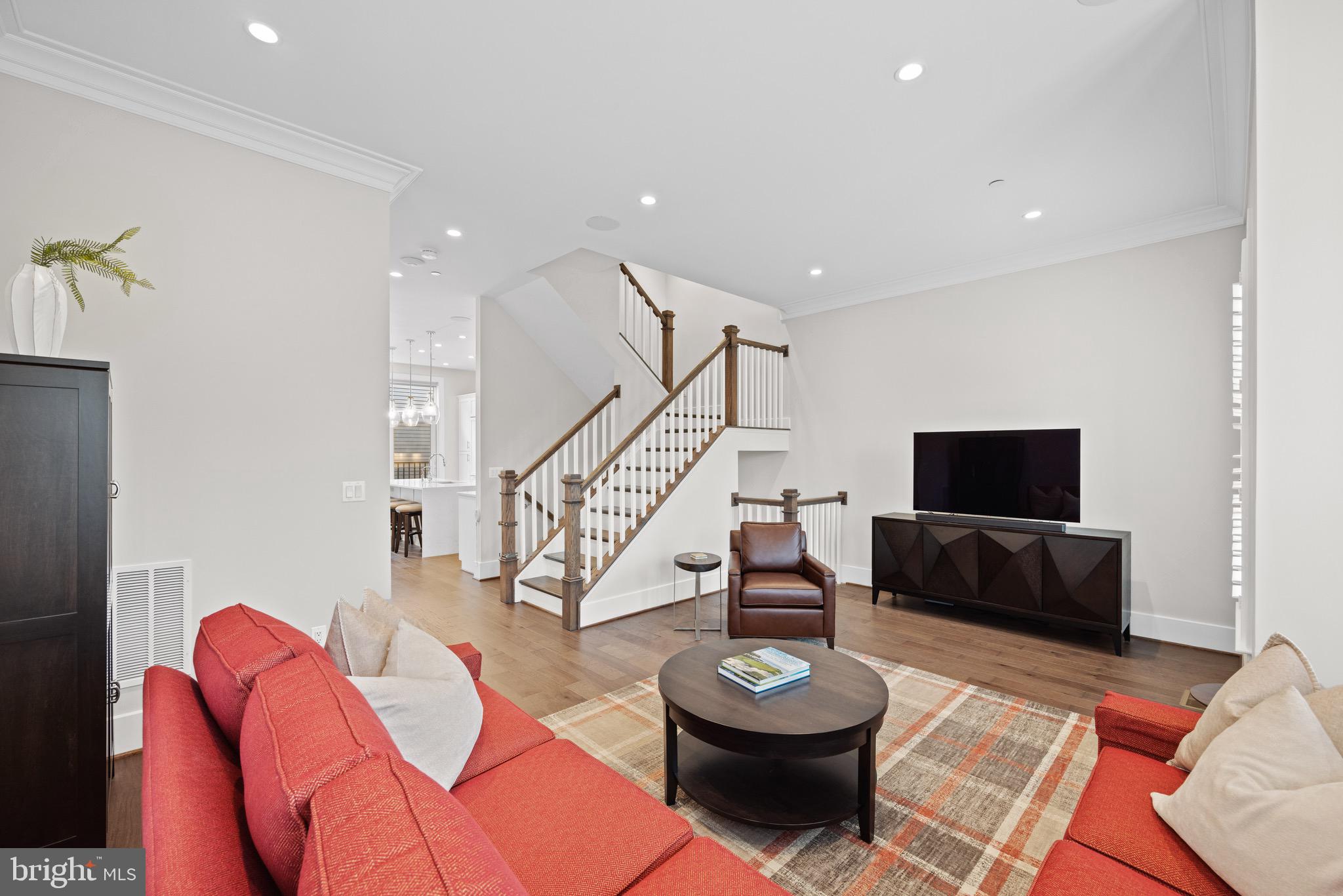 THE TOWNS AT ABINGDON PLACE - Residential