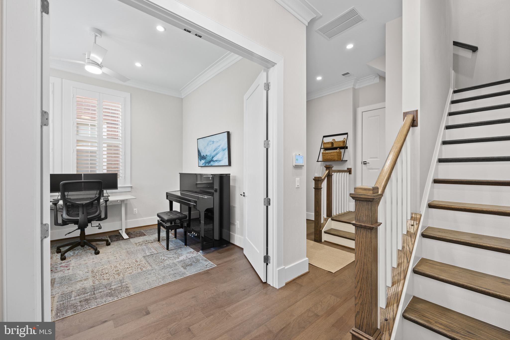 THE TOWNS AT ABINGDON PLACE - Residential