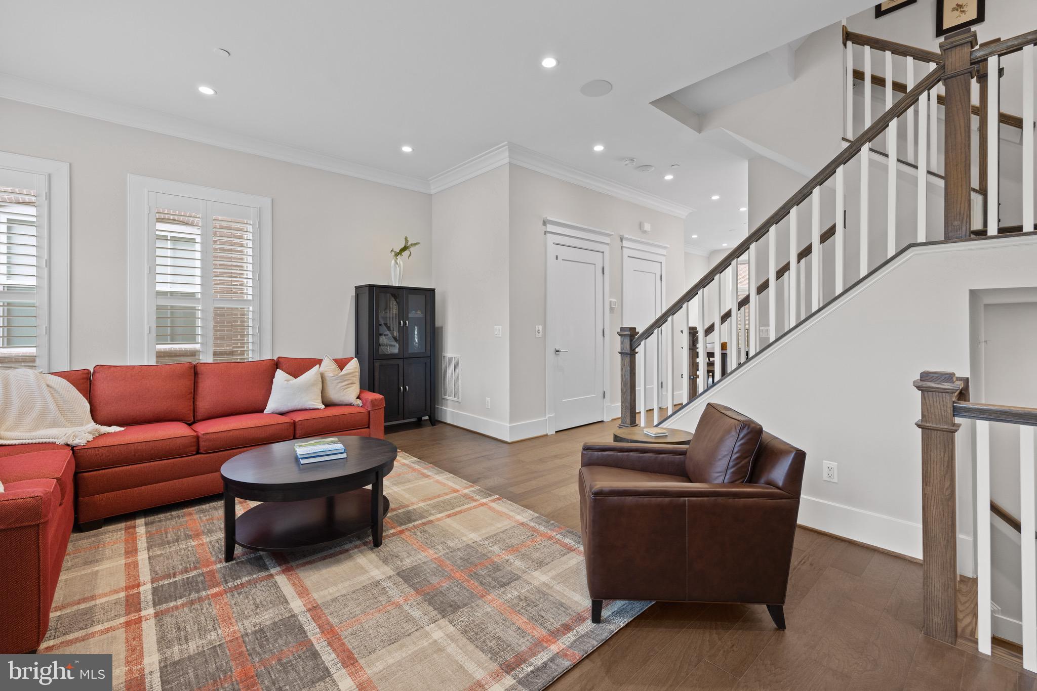 THE TOWNS AT ABINGDON PLACE - Residential