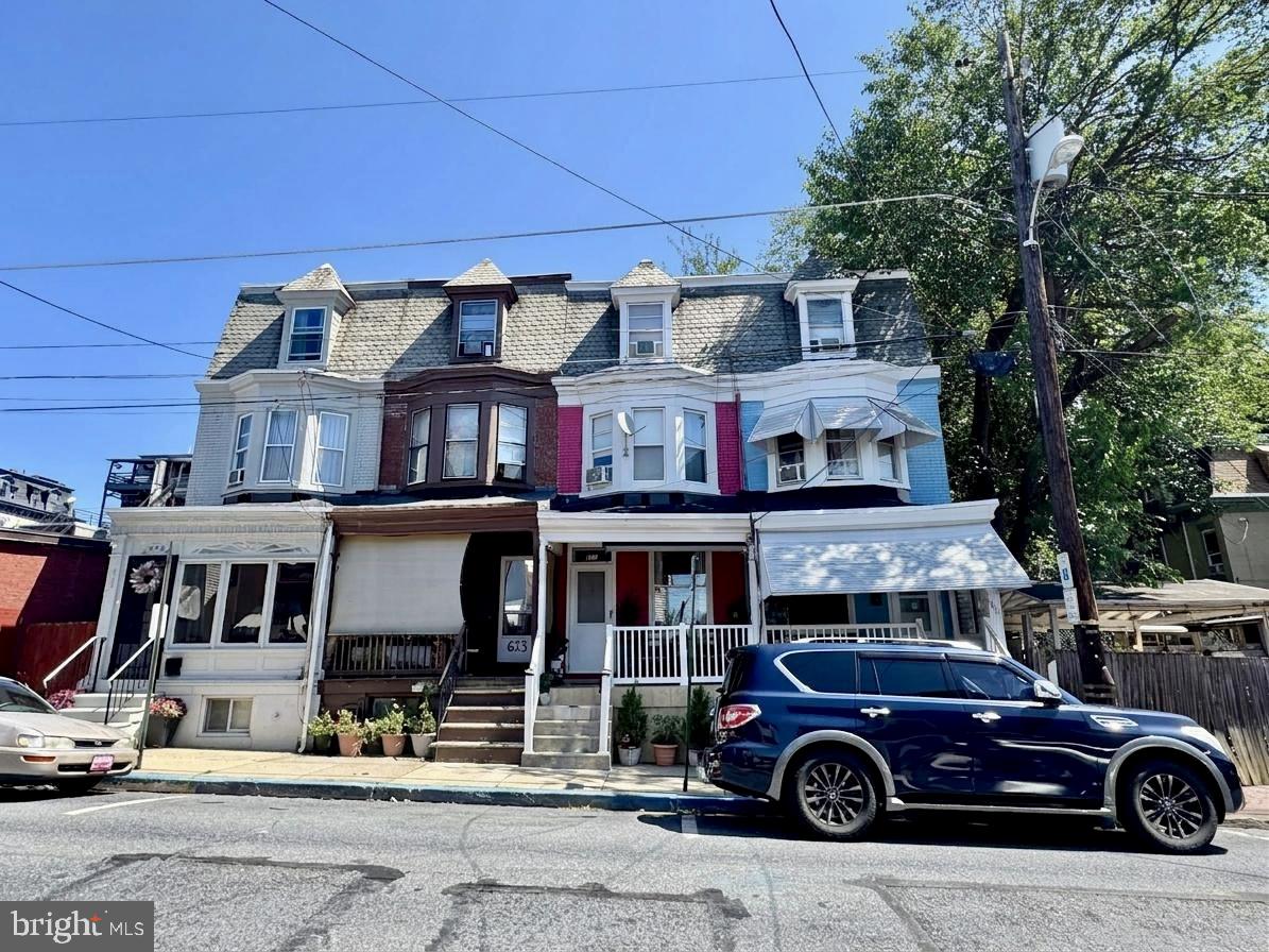 611 THORN STREET