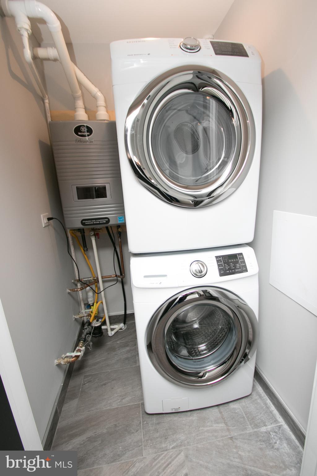 FAIRMOUNT - Residential Income