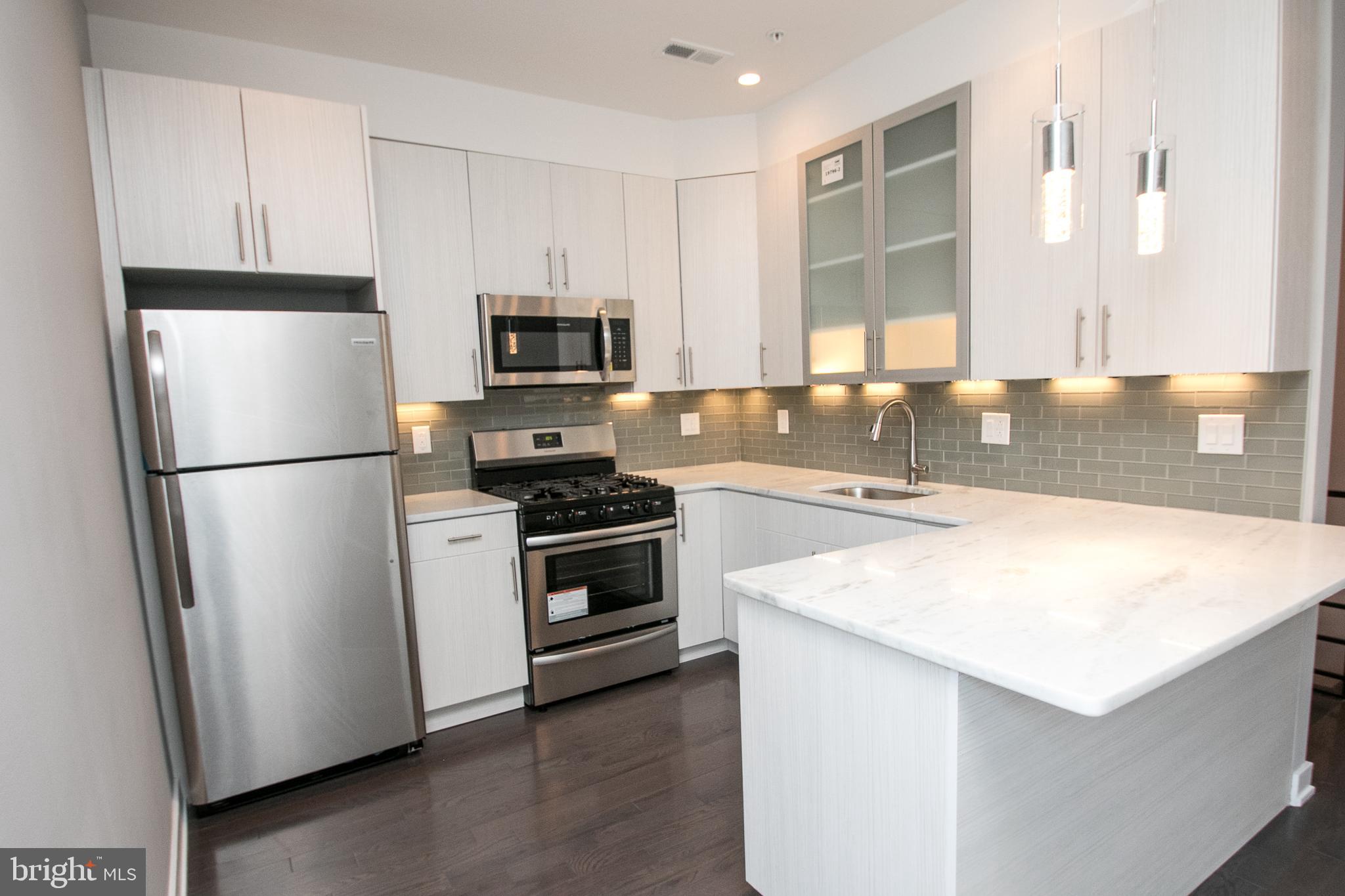 FAIRMOUNT - Residential Income