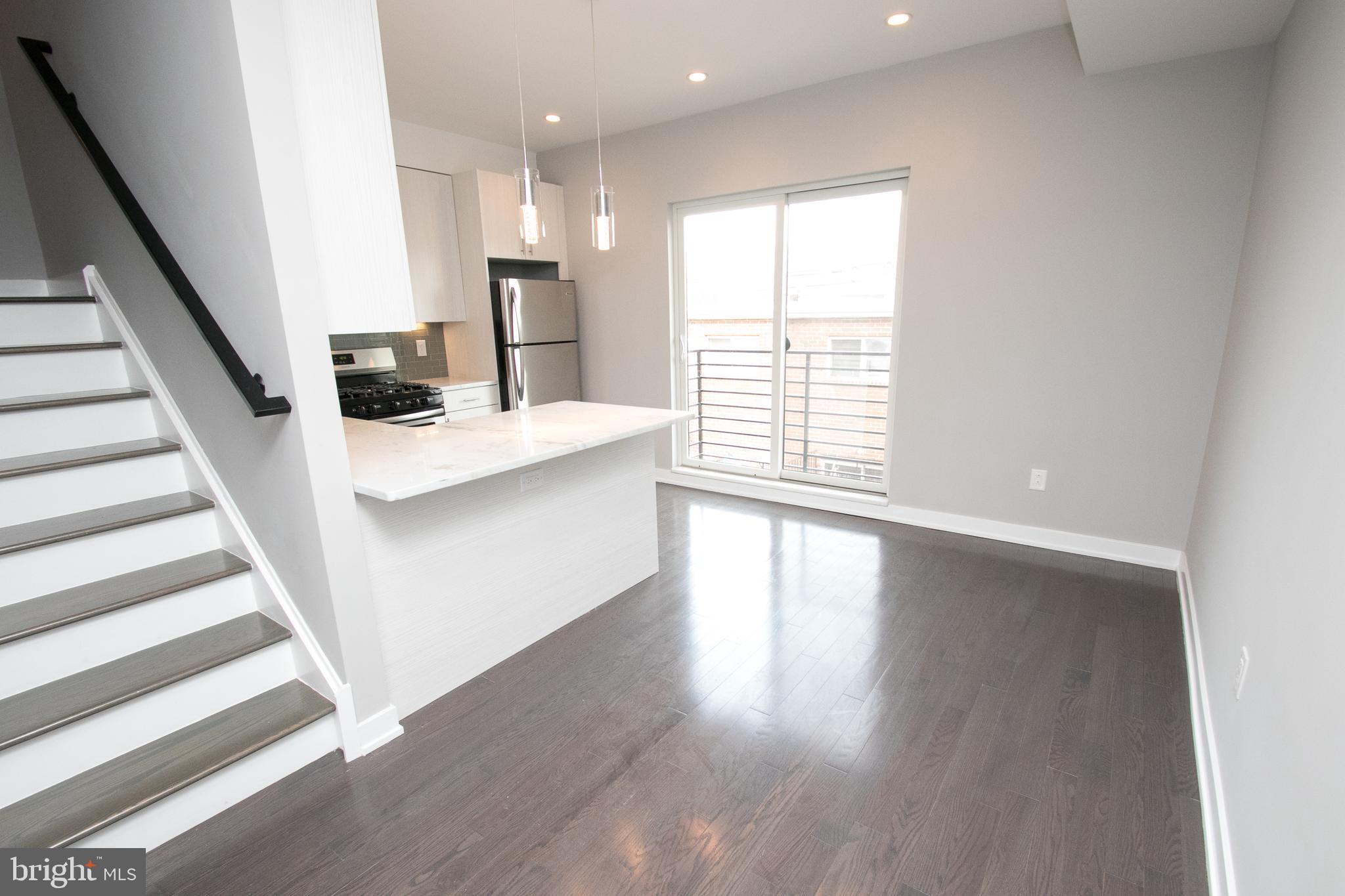 FAIRMOUNT - Residential Income