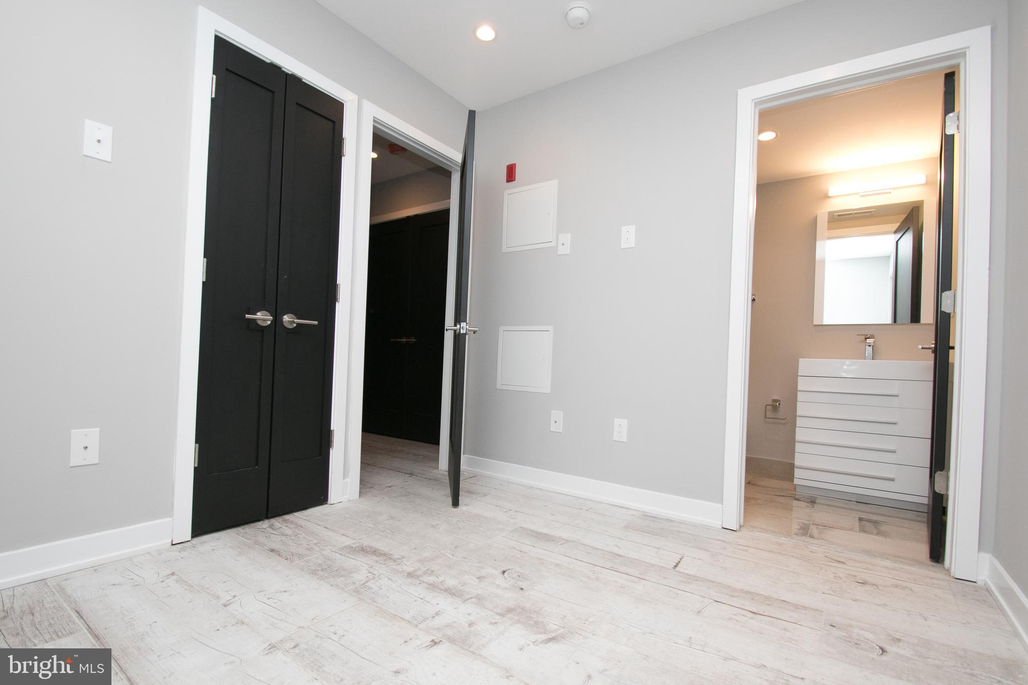 FAIRMOUNT - Residential Income