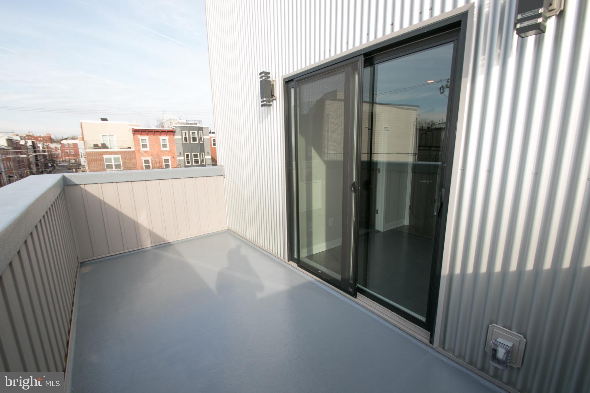 FAIRMOUNT - Residential Income