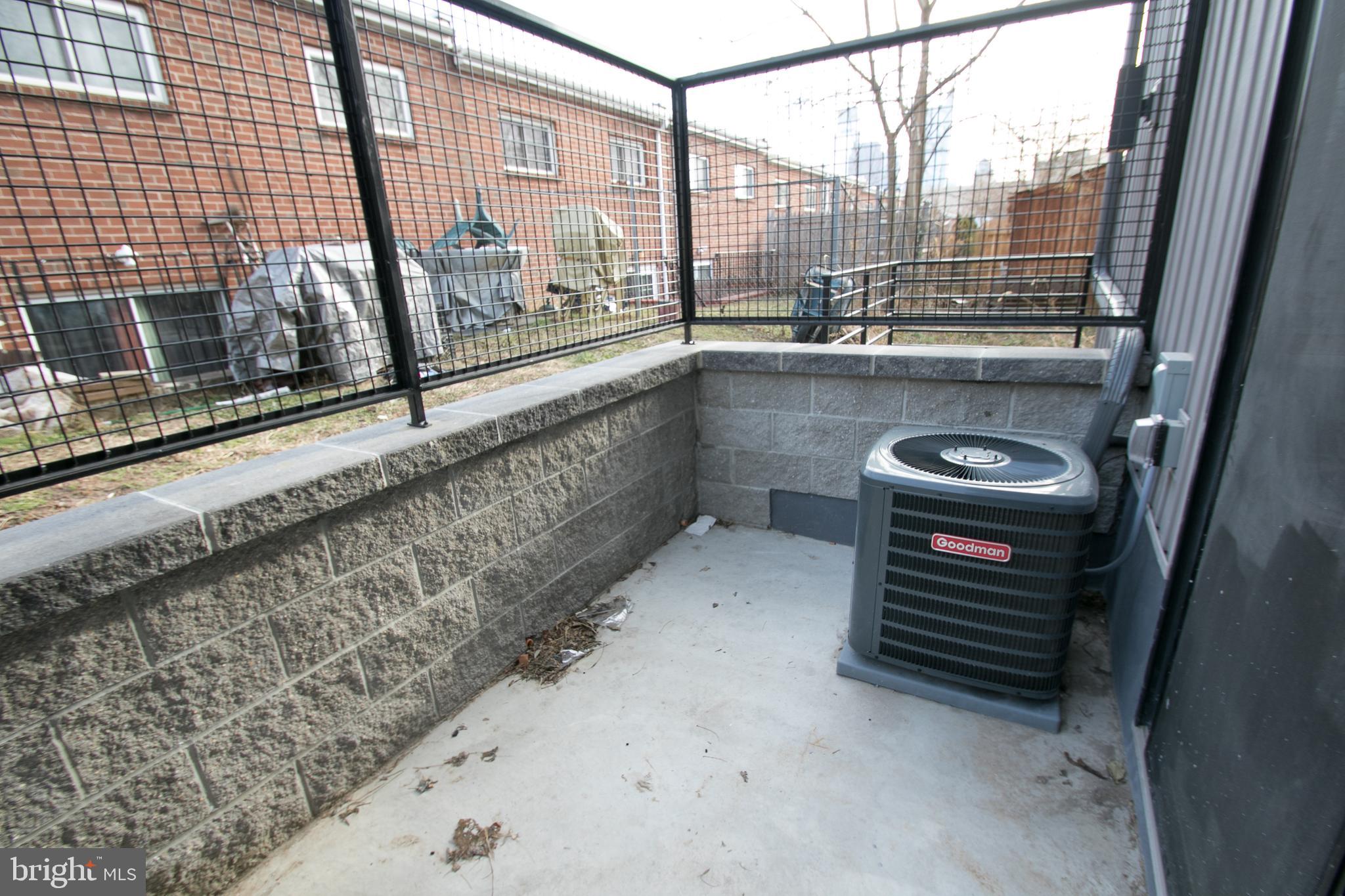 FAIRMOUNT - Residential Income