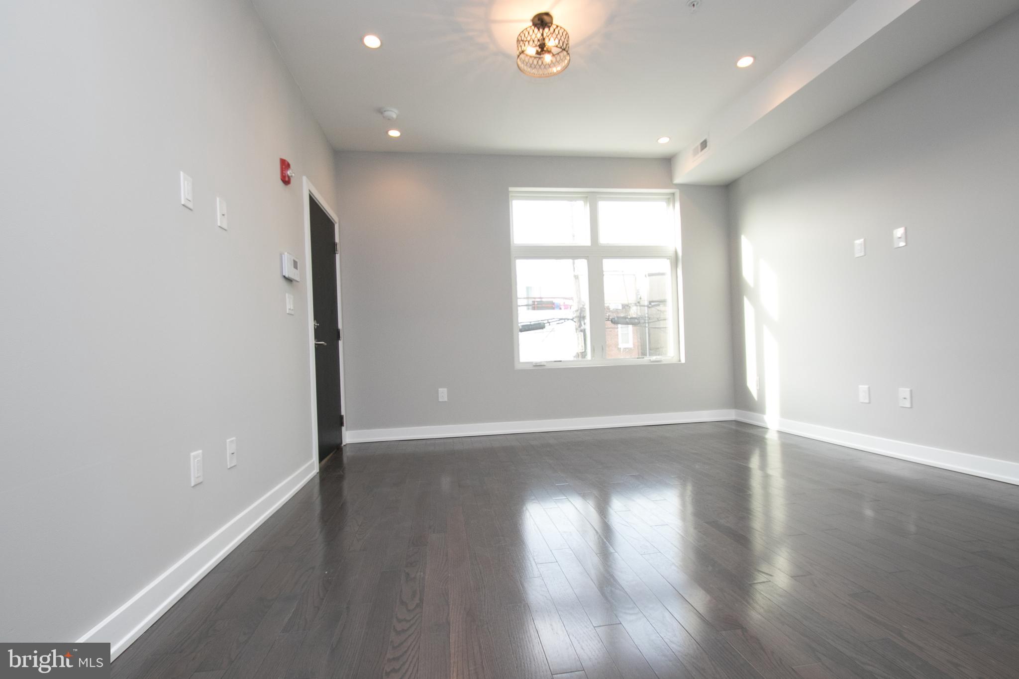 FAIRMOUNT - Residential Income