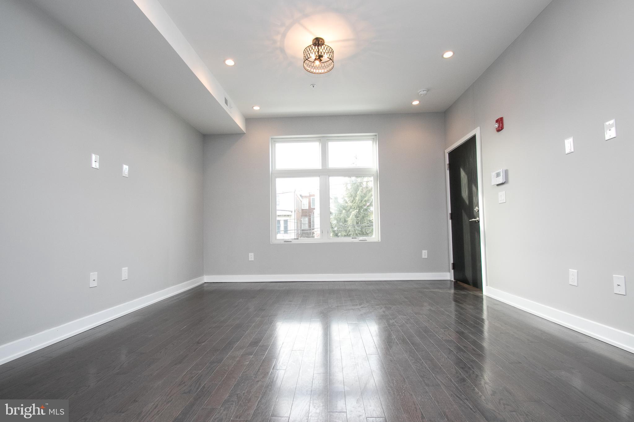 FAIRMOUNT - Residential Income