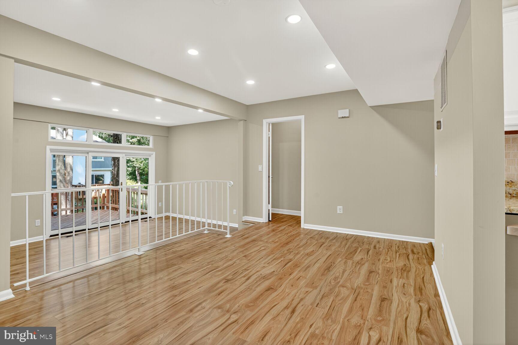 GENERATION TOWNHOUSES - Residential