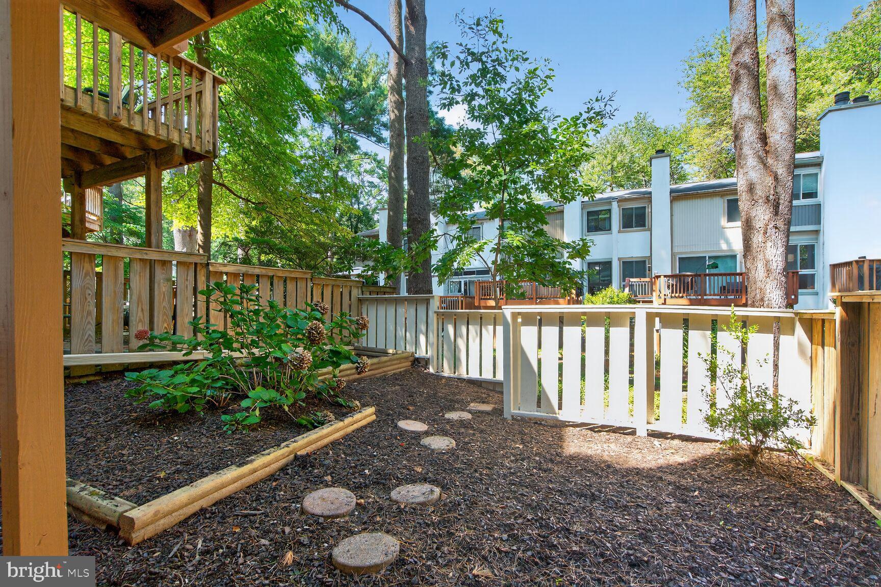 GENERATION TOWNHOUSES - Residential